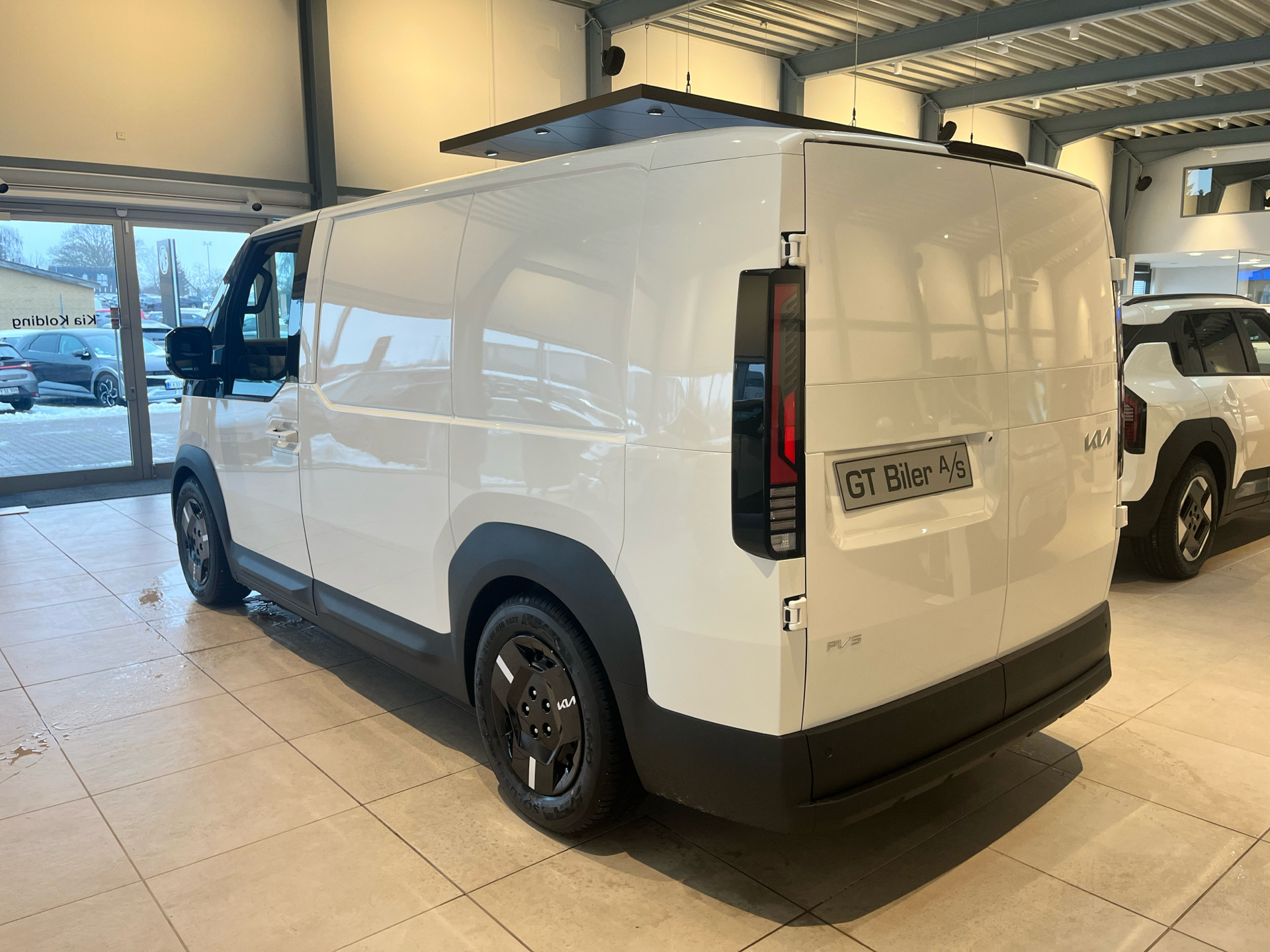 Billede af Kia PV5 Cargo L2H1 EL Long Range Work 163HK Van Aut.