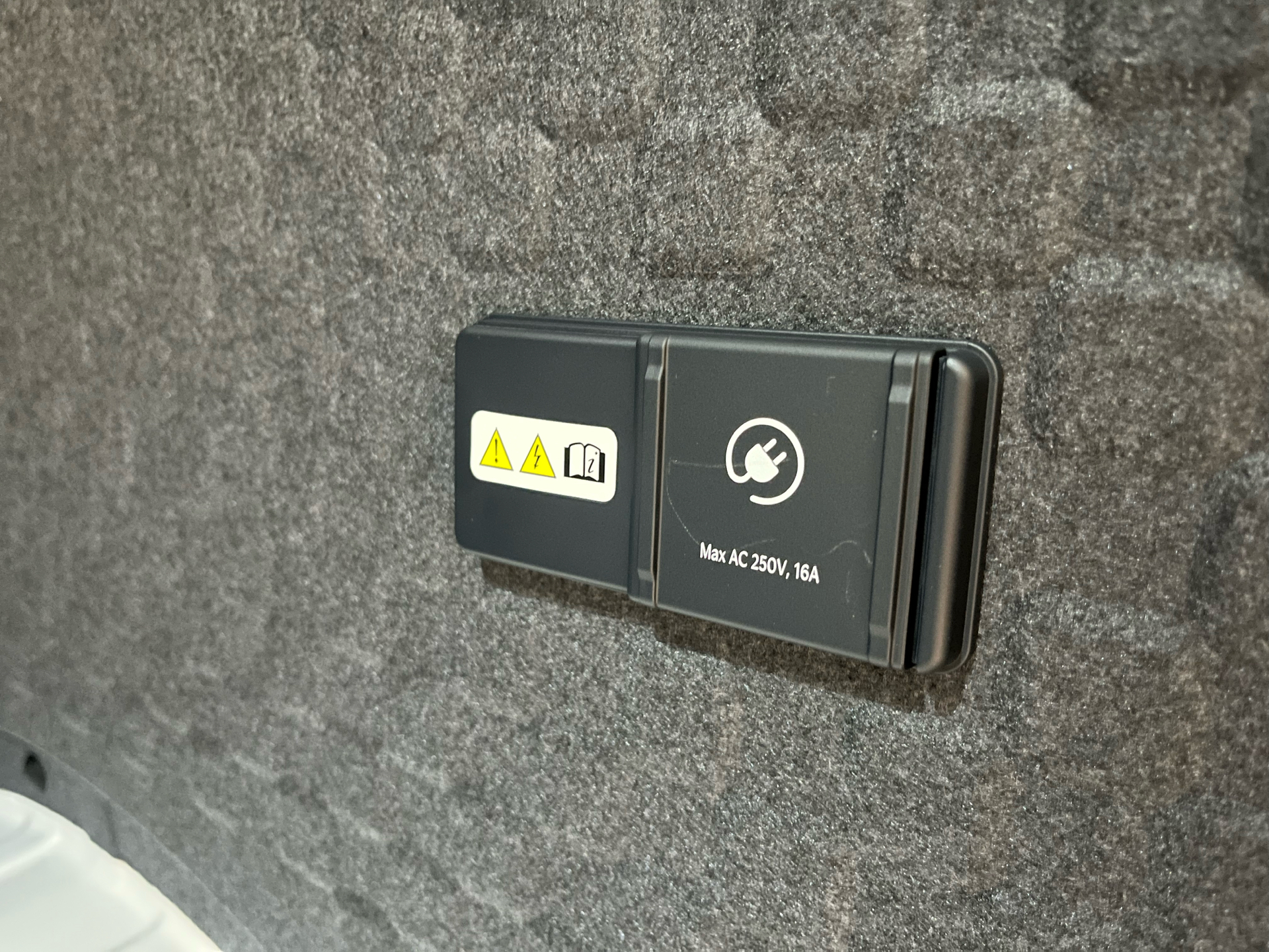 Billede af Kia PV5 Cargo L2H1 EL Long Range Work 163HK Van Aut.