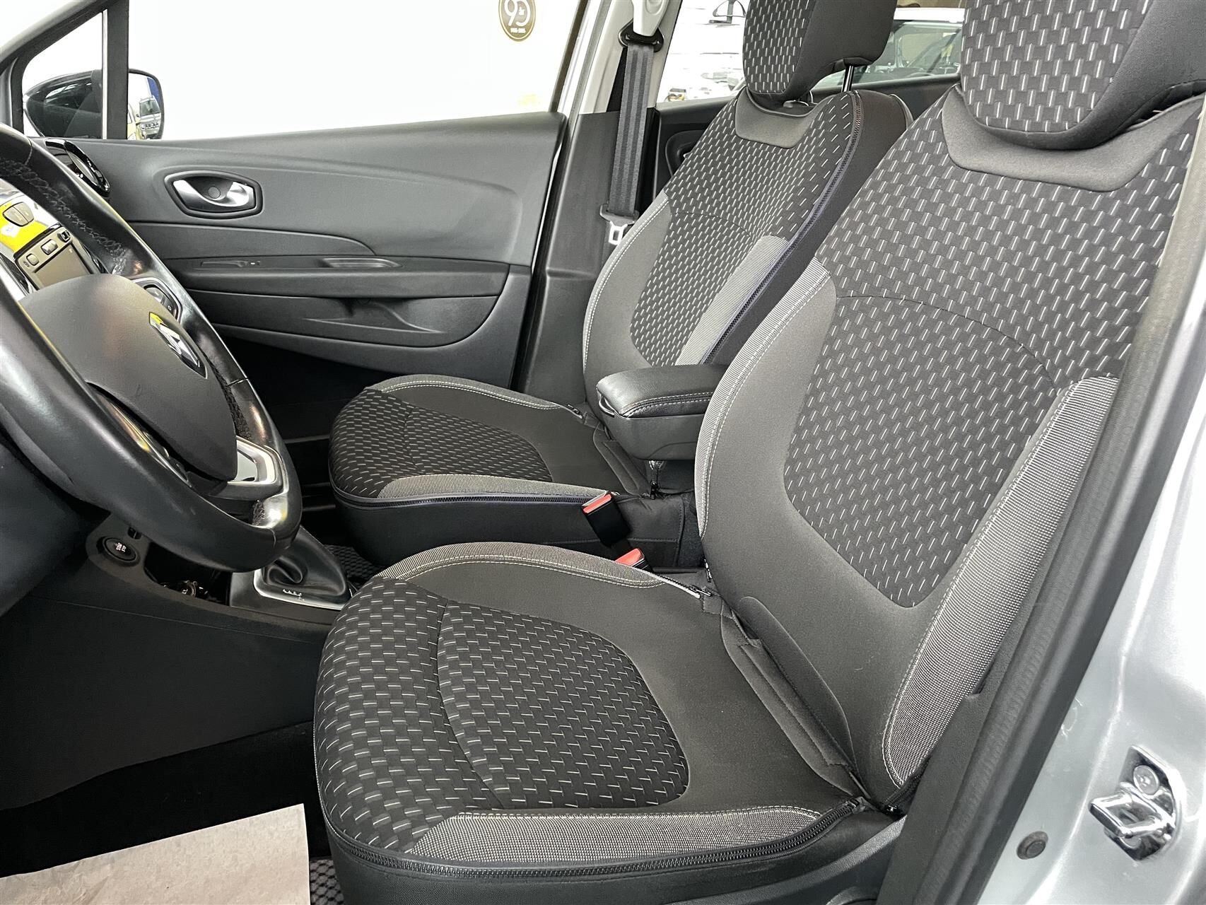 Billede af Renault Captur 1,5 Energy DCI Intens EDC 90HK 5d 6g Aut.