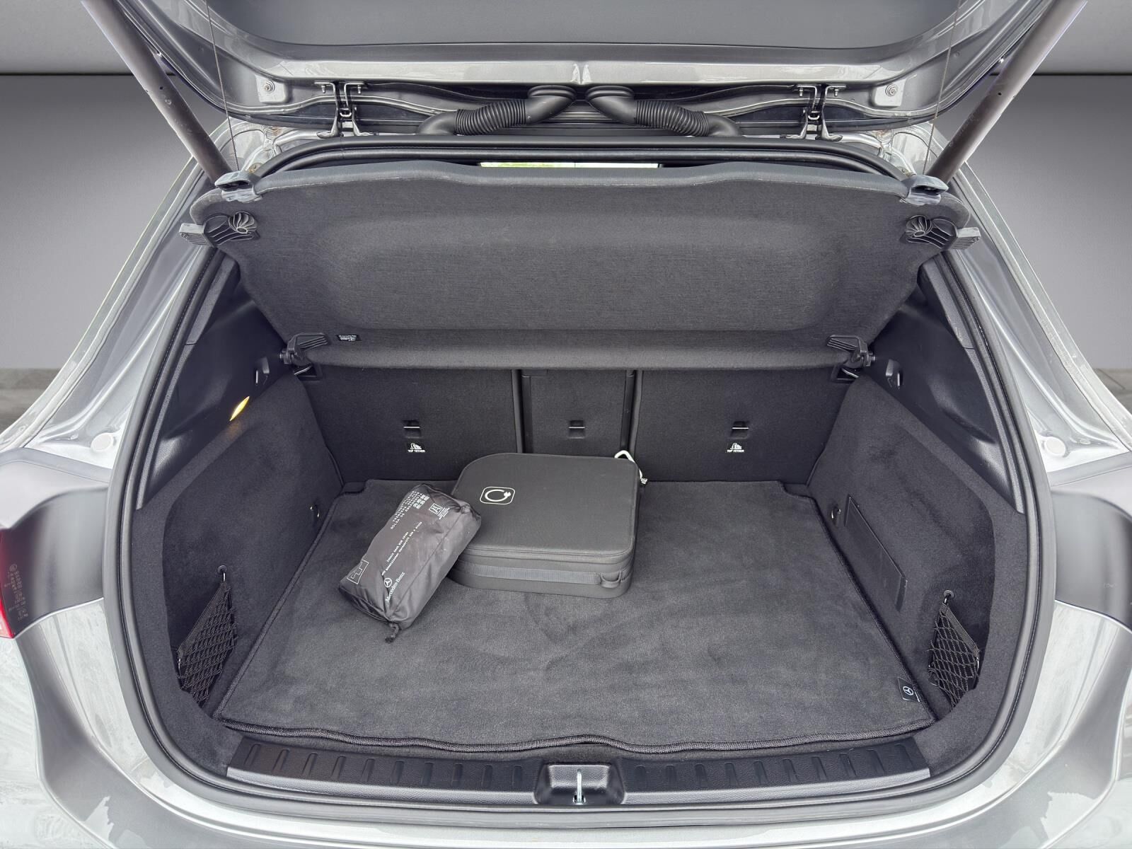 Billede af Mercedes-Benz EQA 250+ EL AMG Edition 190HK 5d Aut.