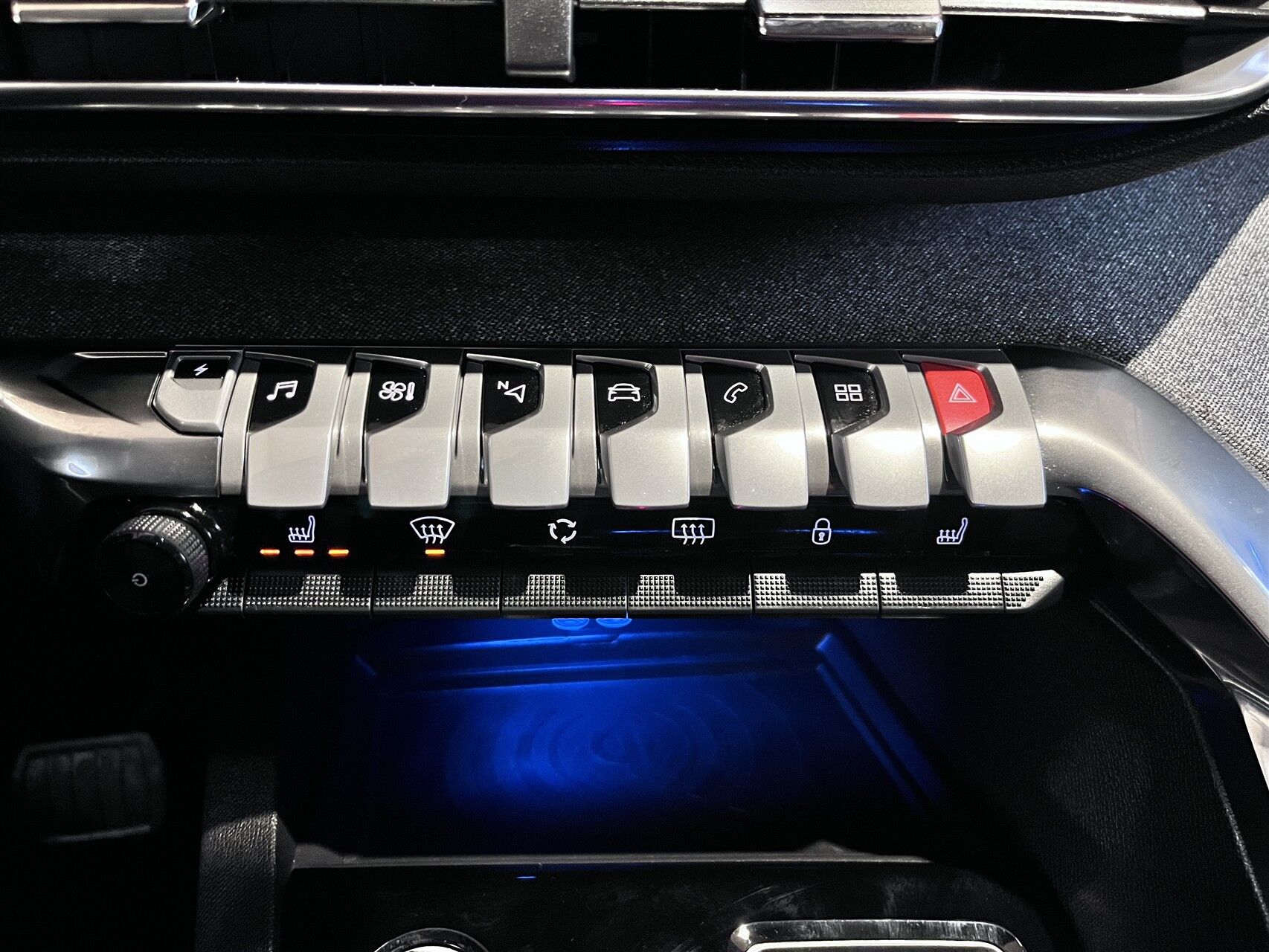 Billede af Peugeot 3008 1,6 PureTech  Plugin-hybrid Allure LTD EAT8 225HK 5d 8g Aut.