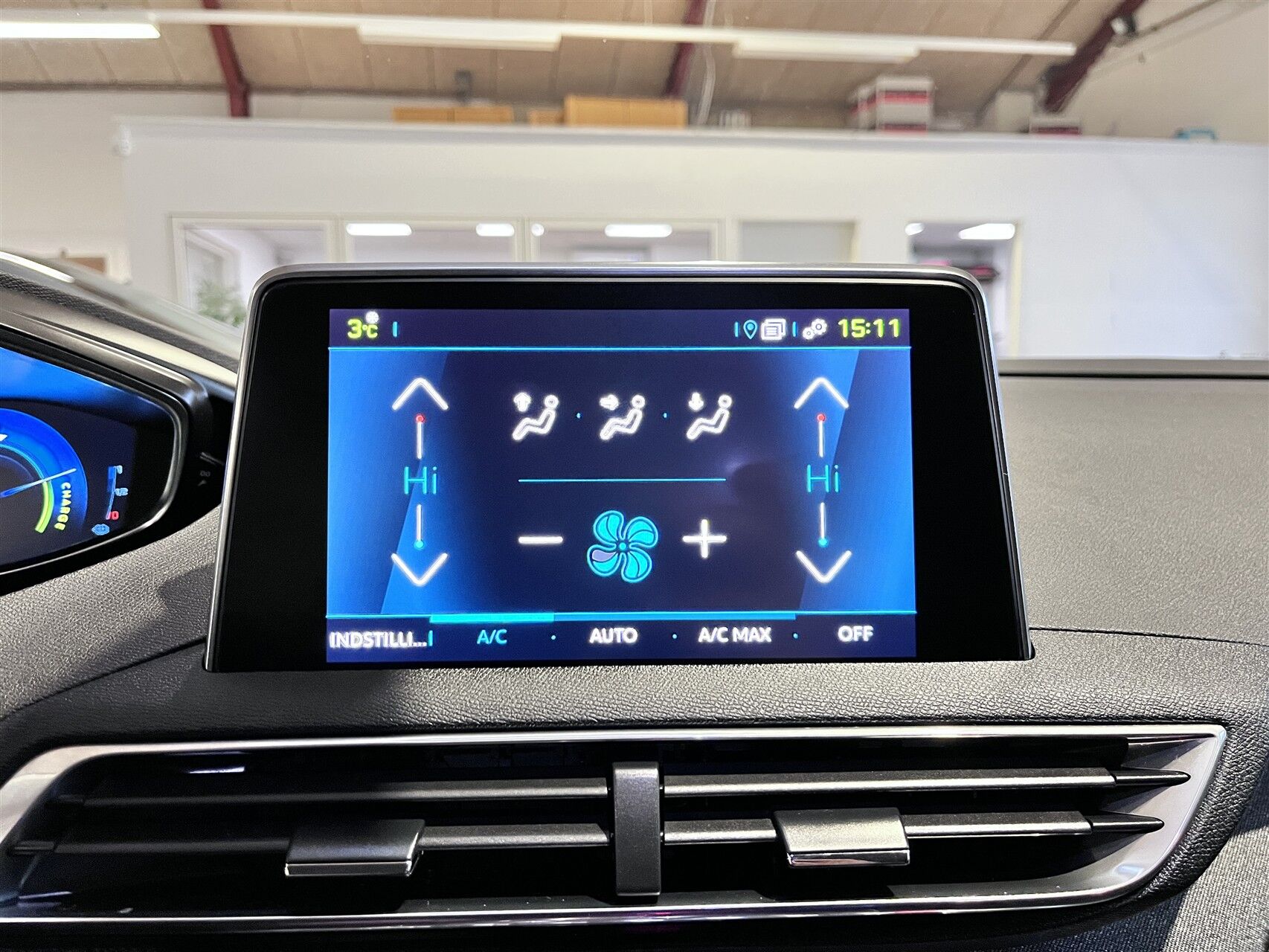 Billede af Peugeot 3008 1,6 PureTech  Plugin-hybrid Allure LTD EAT8 225HK 5d 8g Aut.