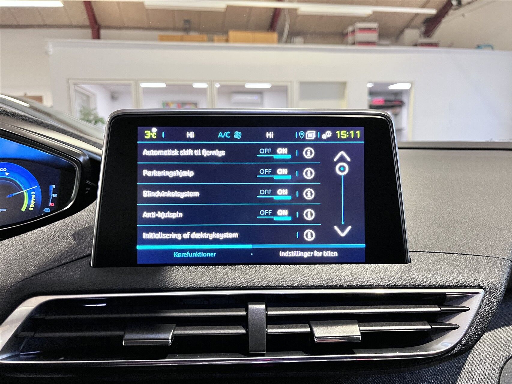 Billede af Peugeot 3008 1,6 PureTech  Plugin-hybrid Allure LTD EAT8 225HK 5d 8g Aut.