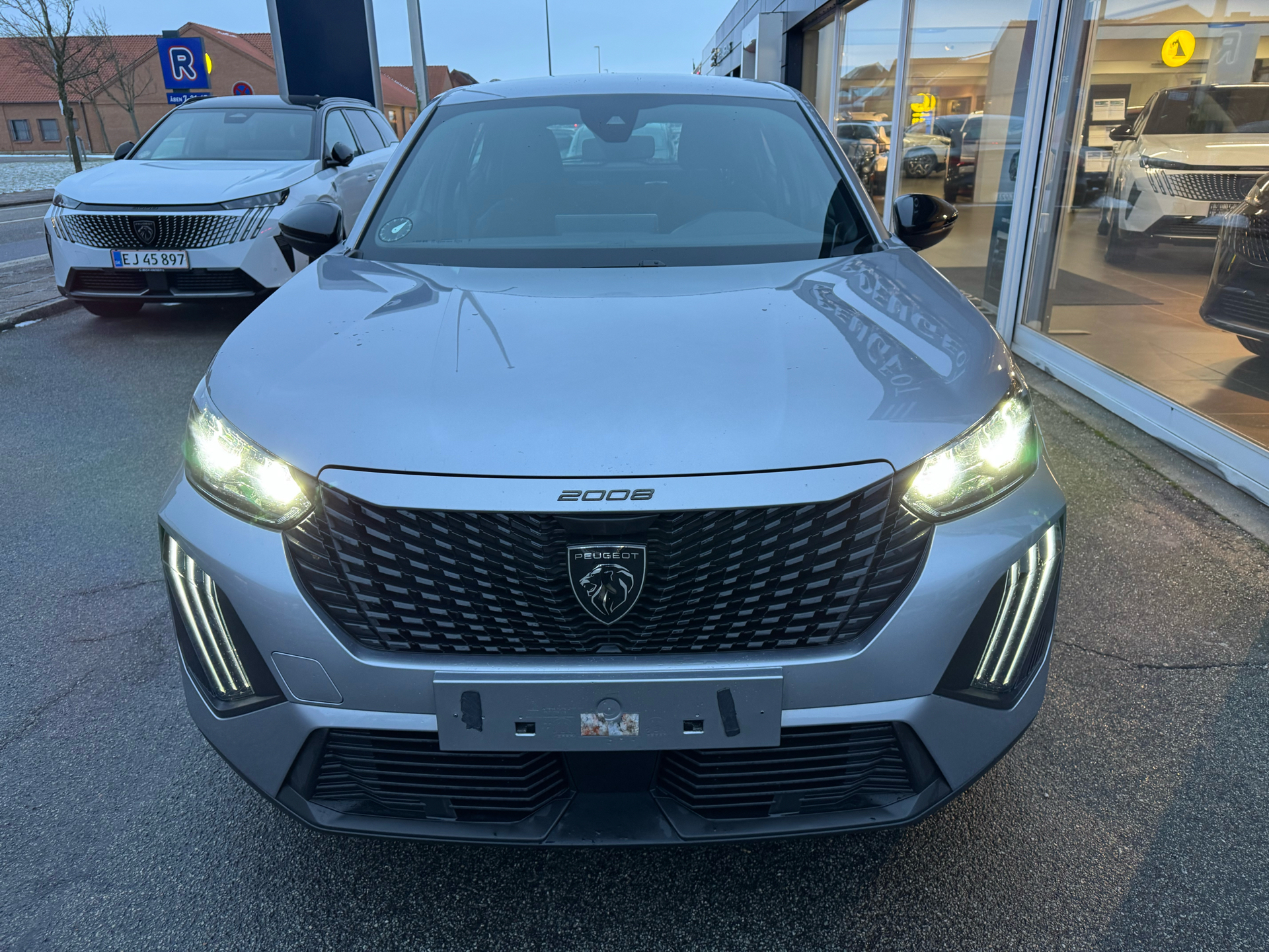 Billede af Peugeot 2008 1,2 PureTech Active+ 100HK 5d 6g