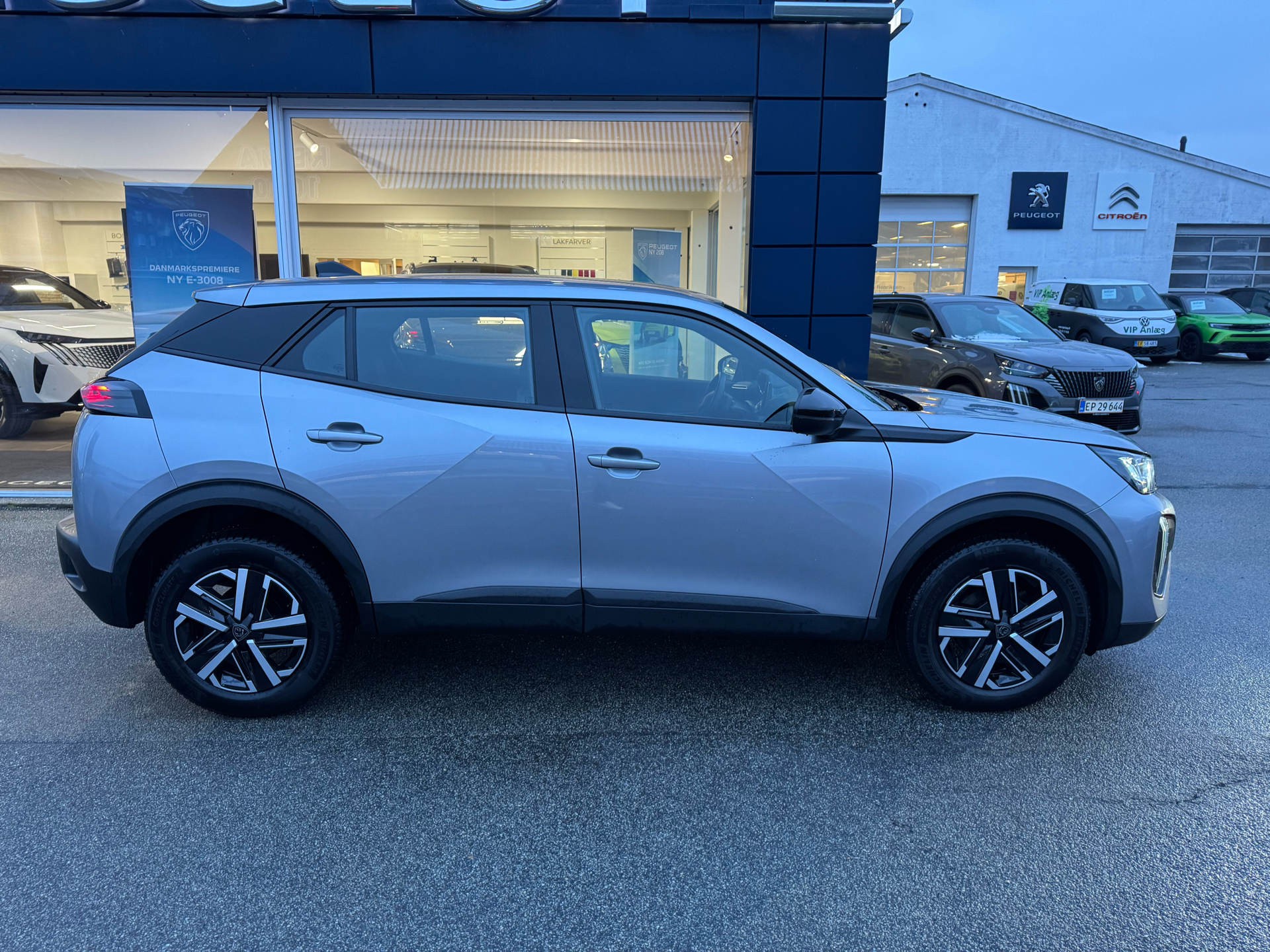 Billede af Peugeot 2008 1,2 PureTech Active+ 100HK 5d 6g