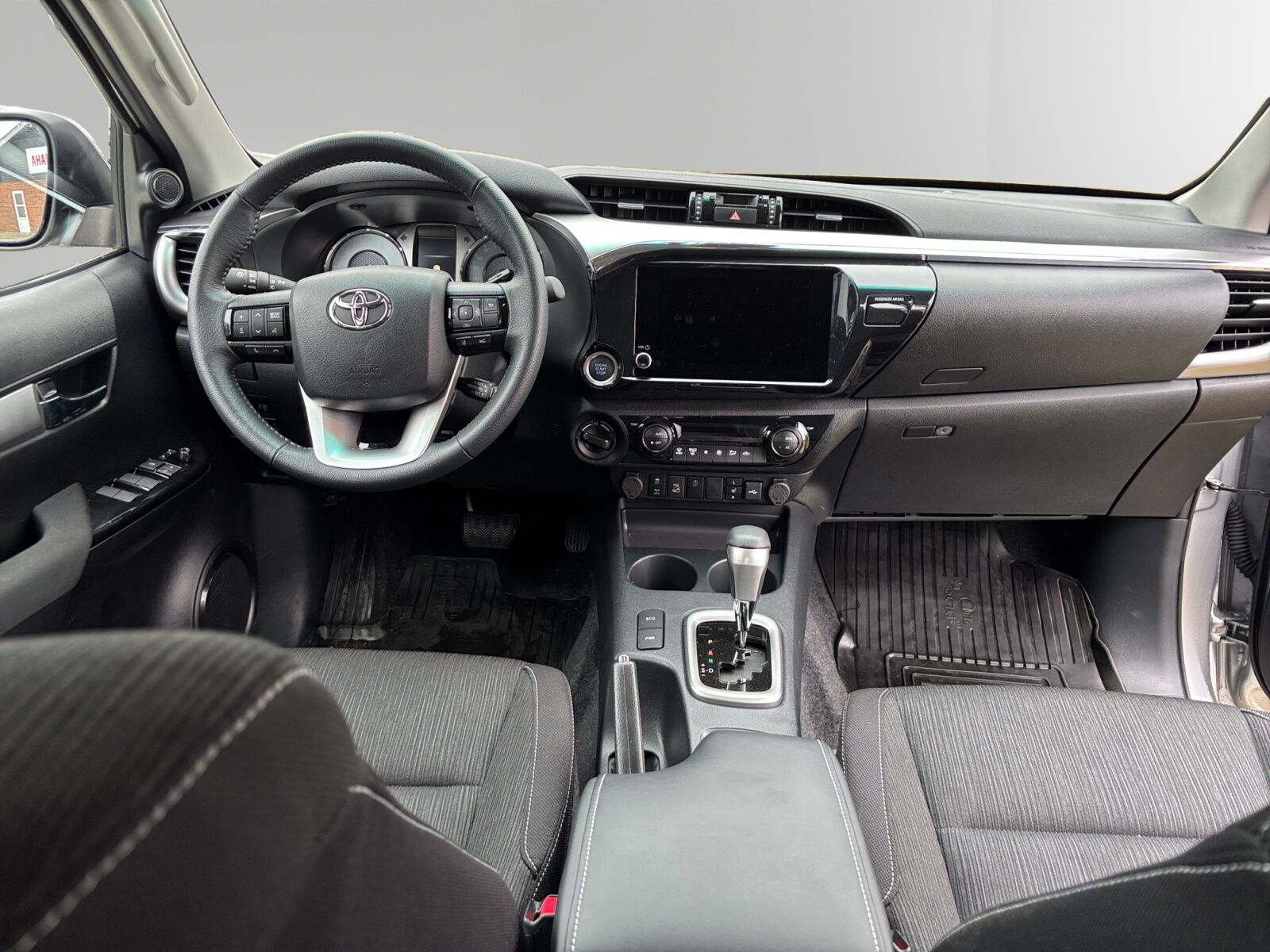 Billede af Toyota HiLux Dobb.Kab. 2,4 D-4D T3 4x4 150HK DobKab Aut.