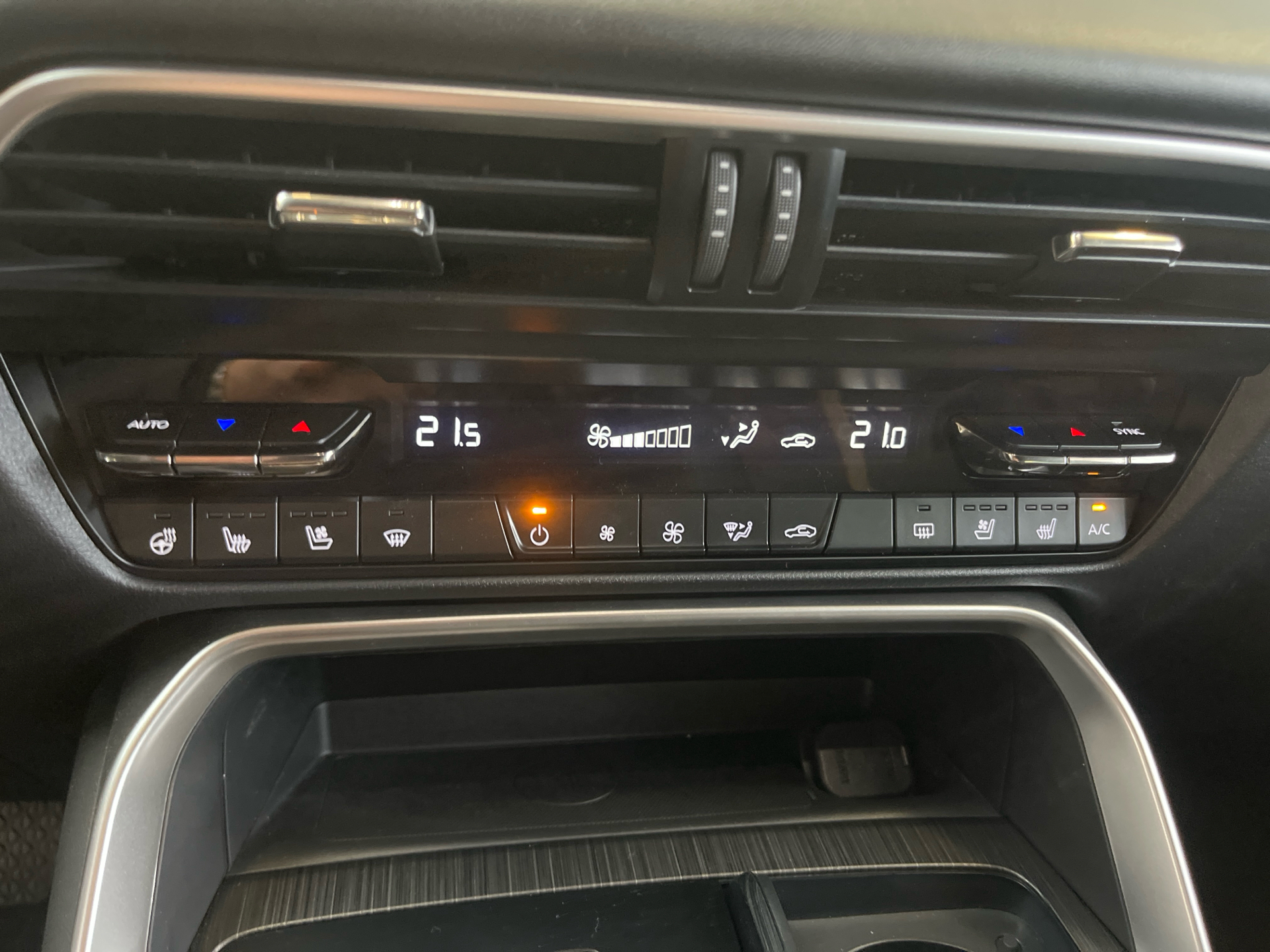 Billede af Mazda CX-60 2,5 e-Skyactiv Homura PLUS AWD 327HK 5d Aut. 