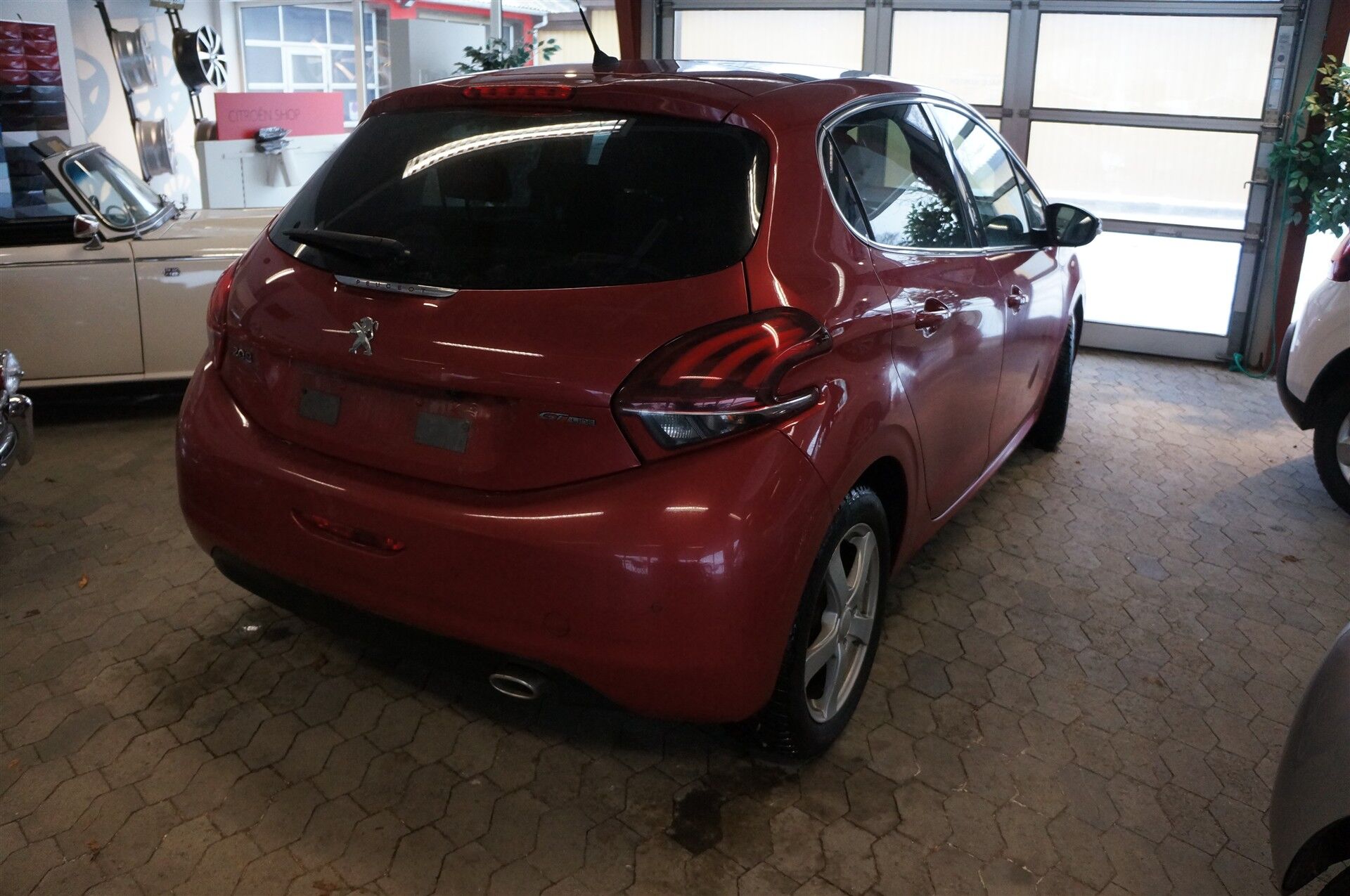 Billede af Peugeot 208 1,6 BlueHDi GT Line Sky 100HK 5d