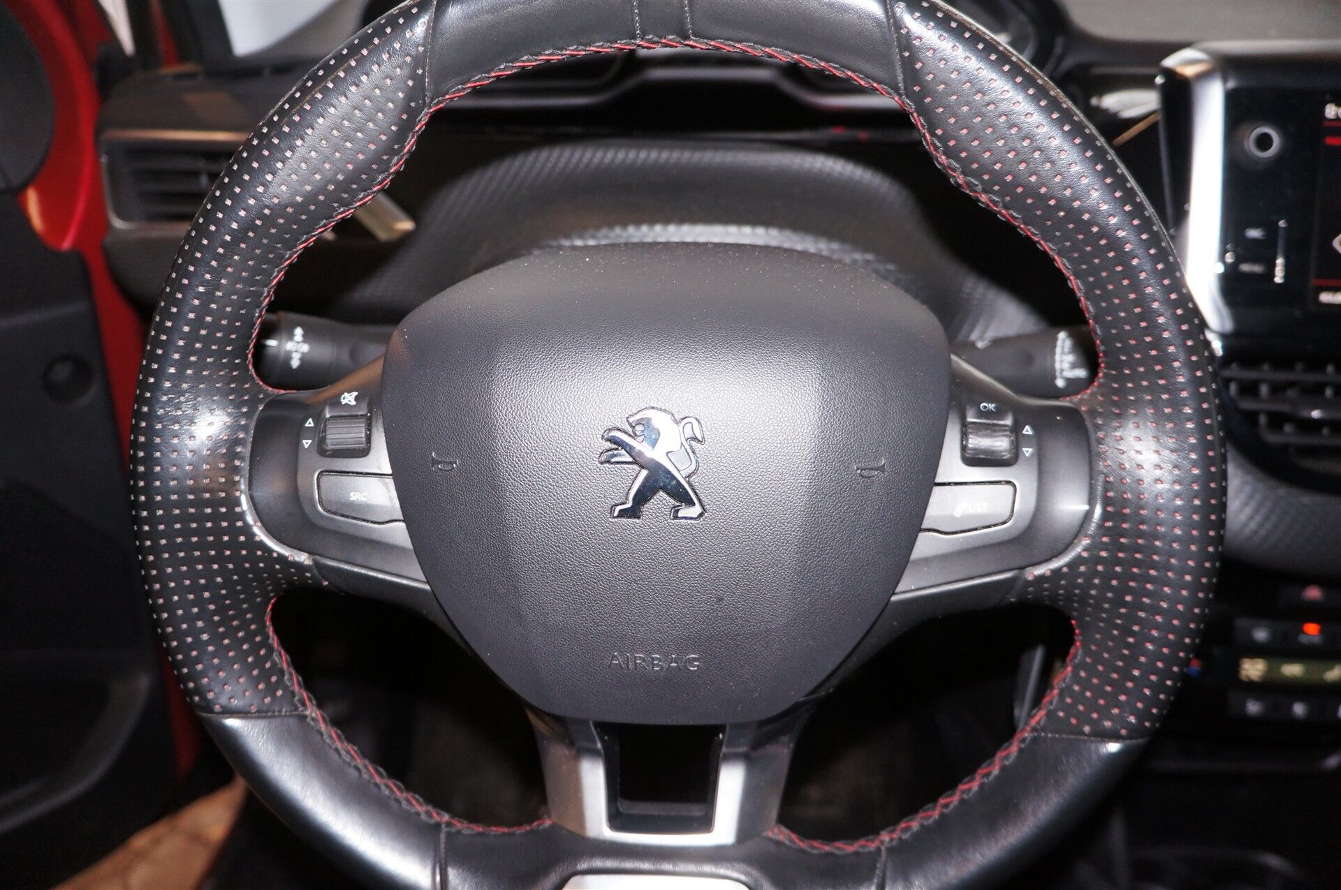 Billede af Peugeot 208 1,6 BlueHDi GT Line Sky 100HK 5d