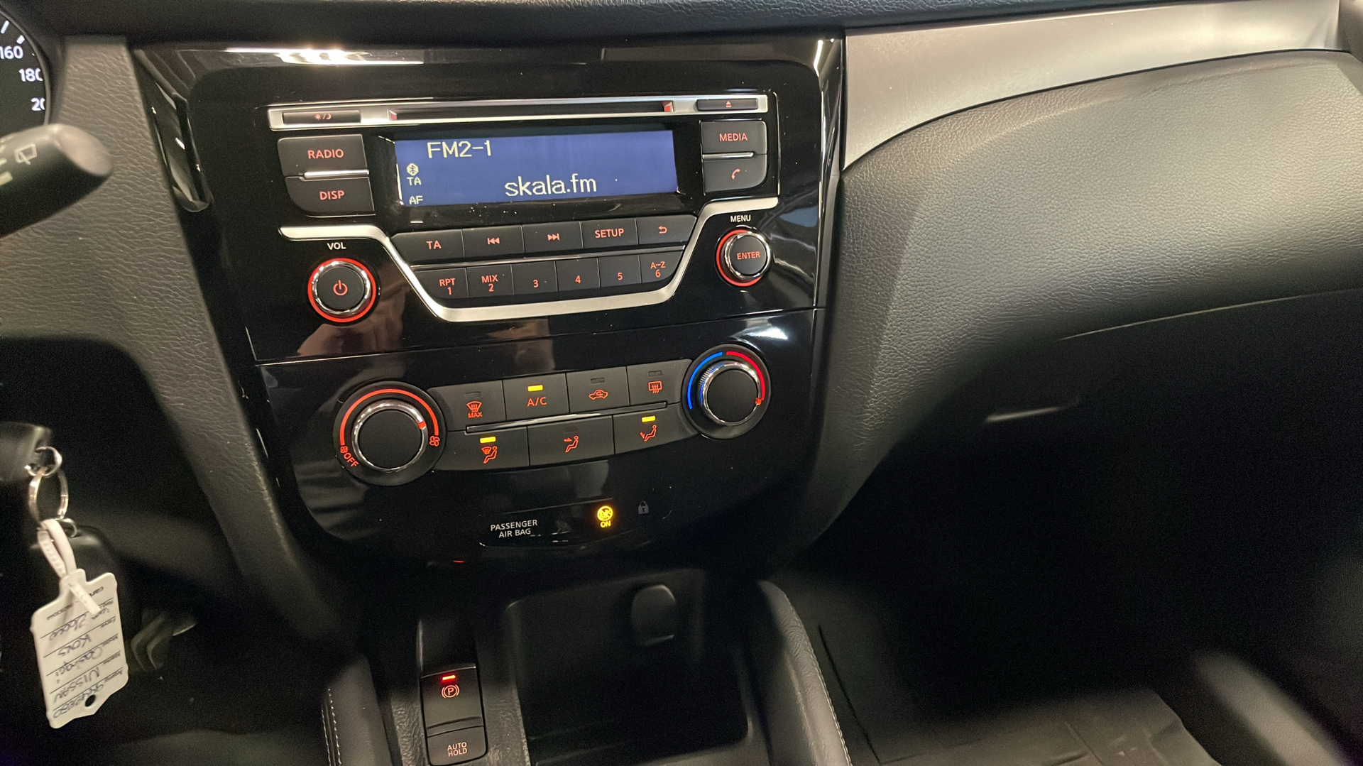 Billede af Nissan Qashqai 1,3 Dig-T Visia 140HK 5d 6g