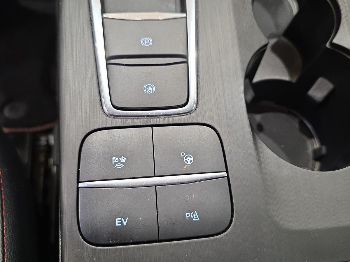 Billede af Ford Kuga 2,5 Plugin-hybrid ST-Line X CVT 225HK 5d Trinl. Gear