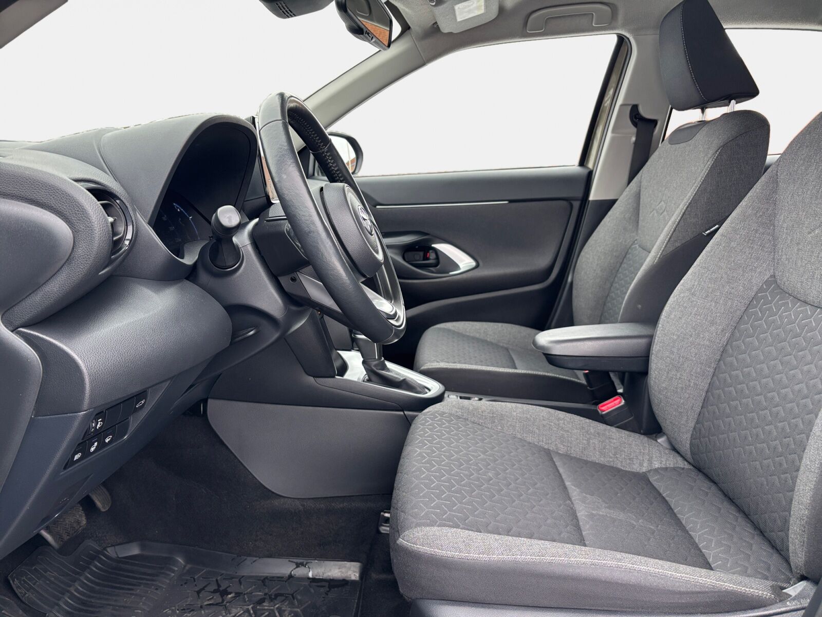 Billede af Toyota Yaris Cross 1,5 Hybrid Active Technology 116HK 5d Trinl. Gear