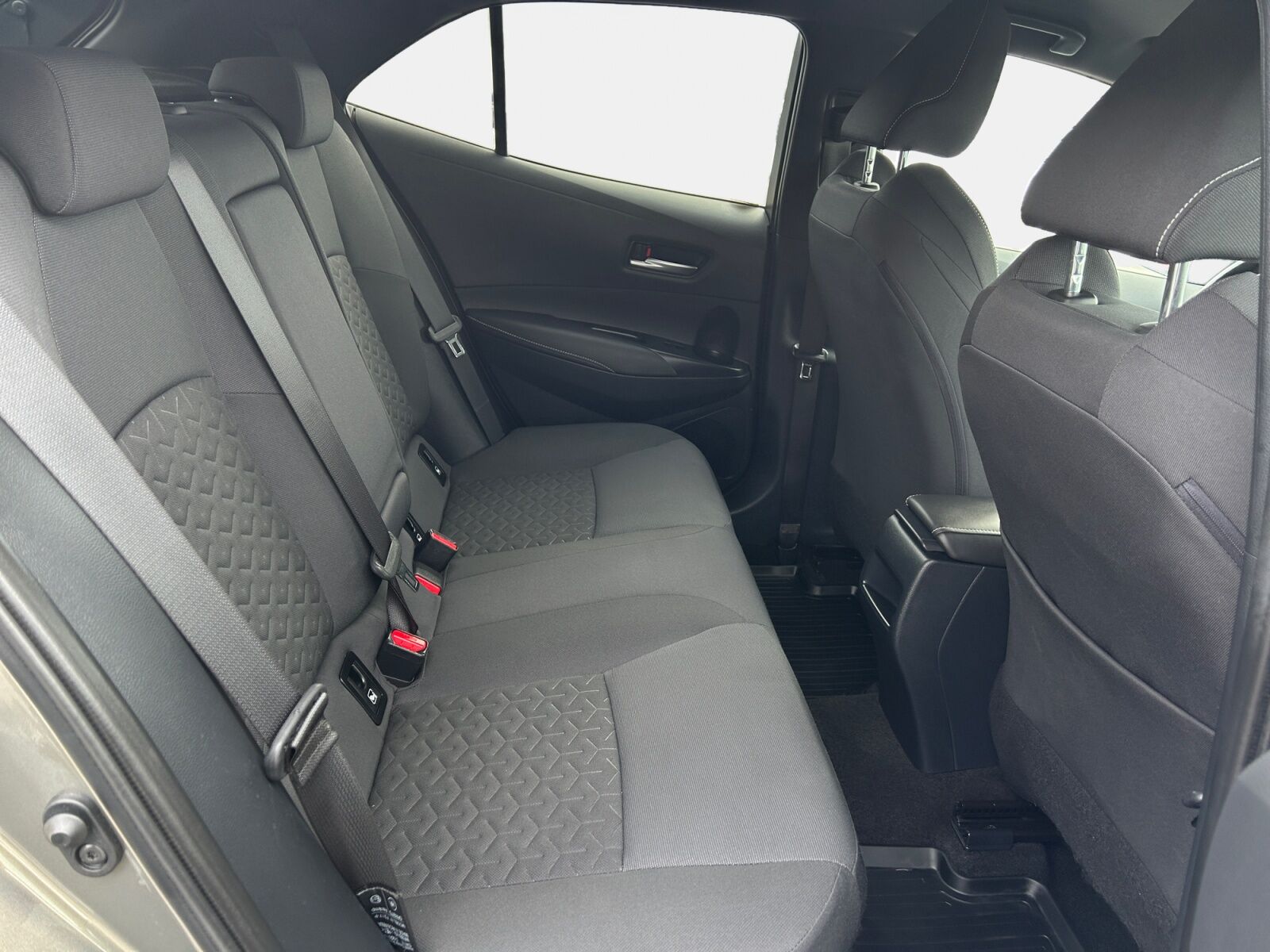 Billede af Toyota Corolla 2,0 Hybrid H3 Premium E-CVT 180HK 5d 6g Aut.