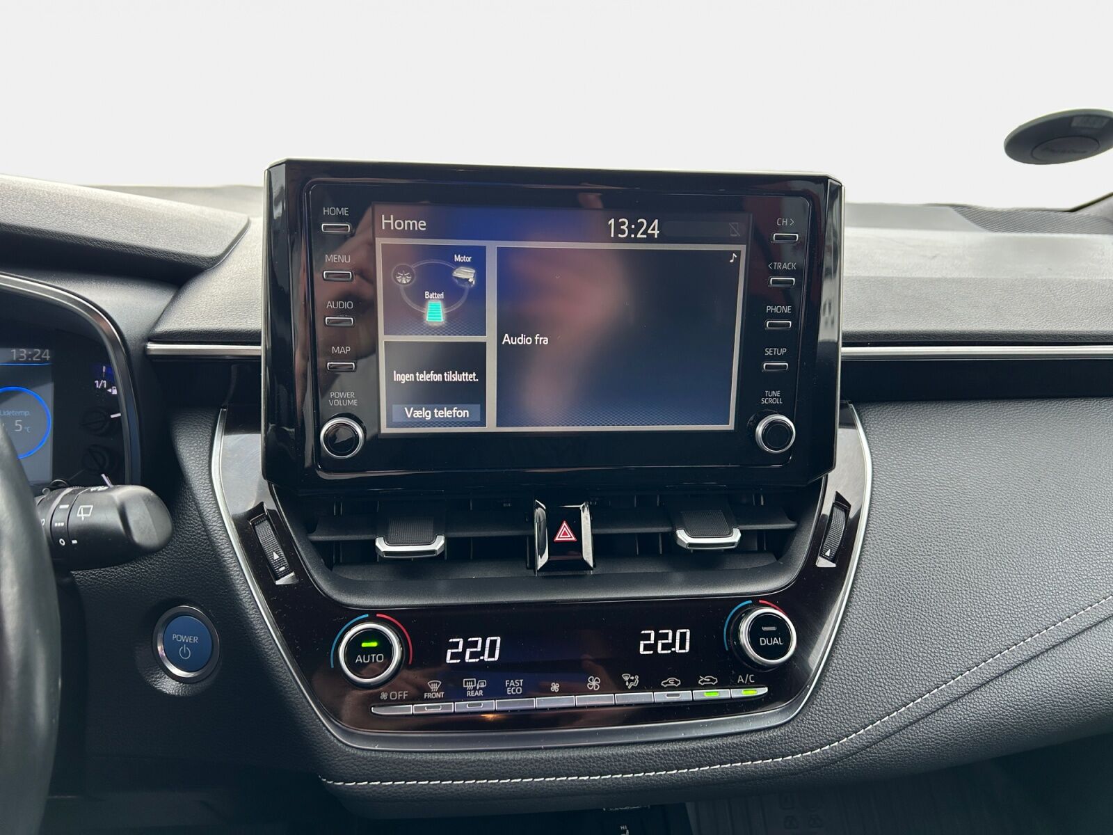 Billede af Toyota Corolla 2,0 Hybrid H3 Premium E-CVT 180HK 5d 6g Aut.