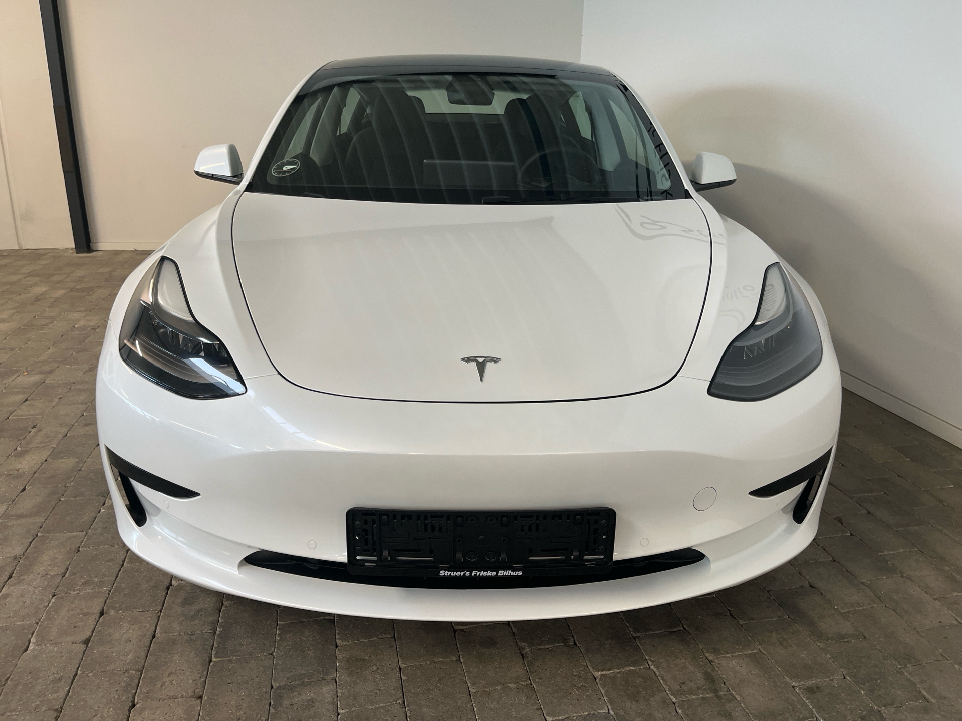 Billede af Tesla Model 3 EL Standard Range Plus 325HK Aut.