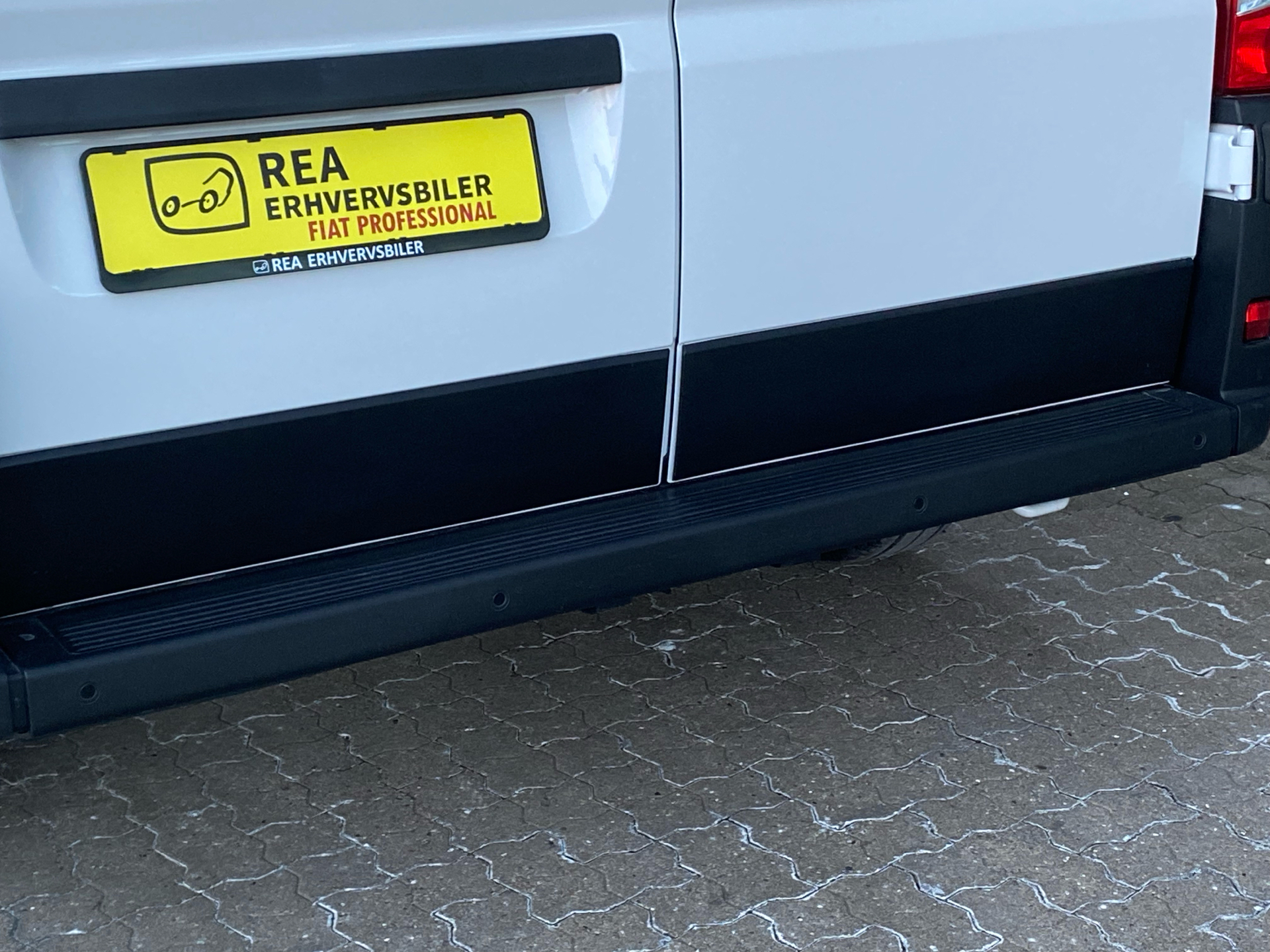 Billede af Fiat Ducato 35M L3H2 2,2 Multijet Pro 180HK Van 9g Aut.