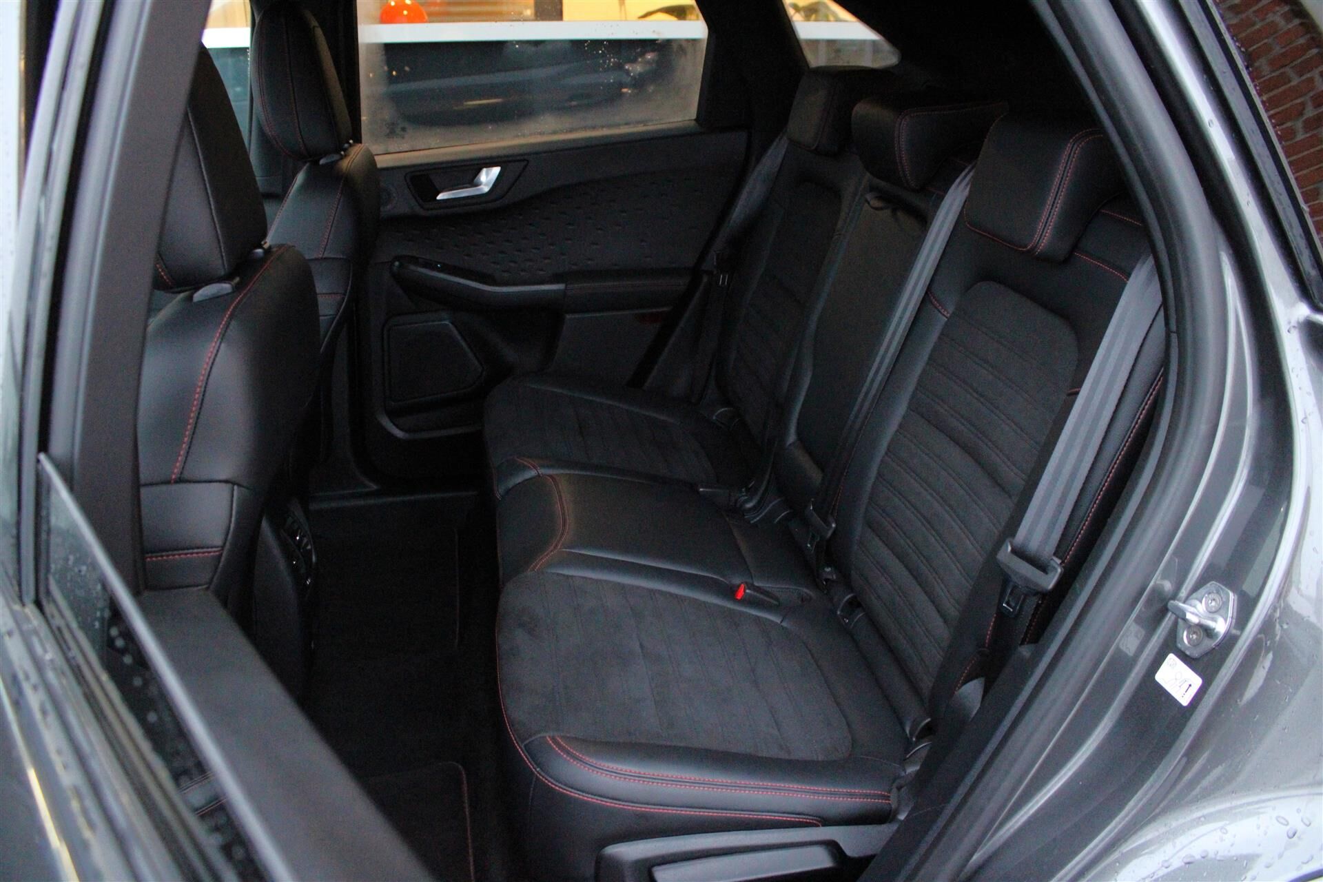 Billede af Ford Kuga 2,5 Plugin-hybrid ST-Line X CVT 225HK 5d Trinl. Gear