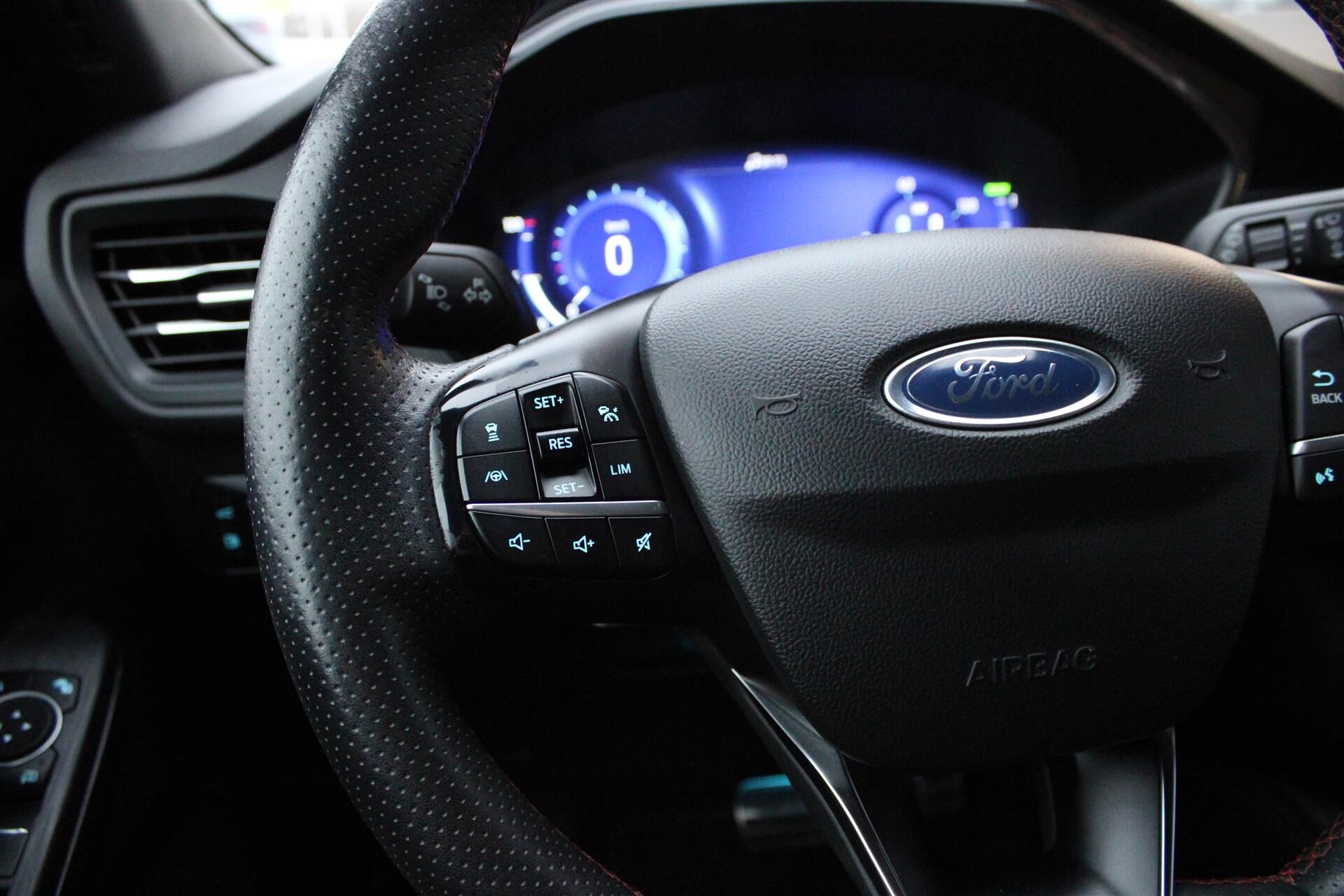 Billede af Ford Kuga 2,5 Plugin-hybrid ST-Line X CVT 225HK 5d Trinl. Gear