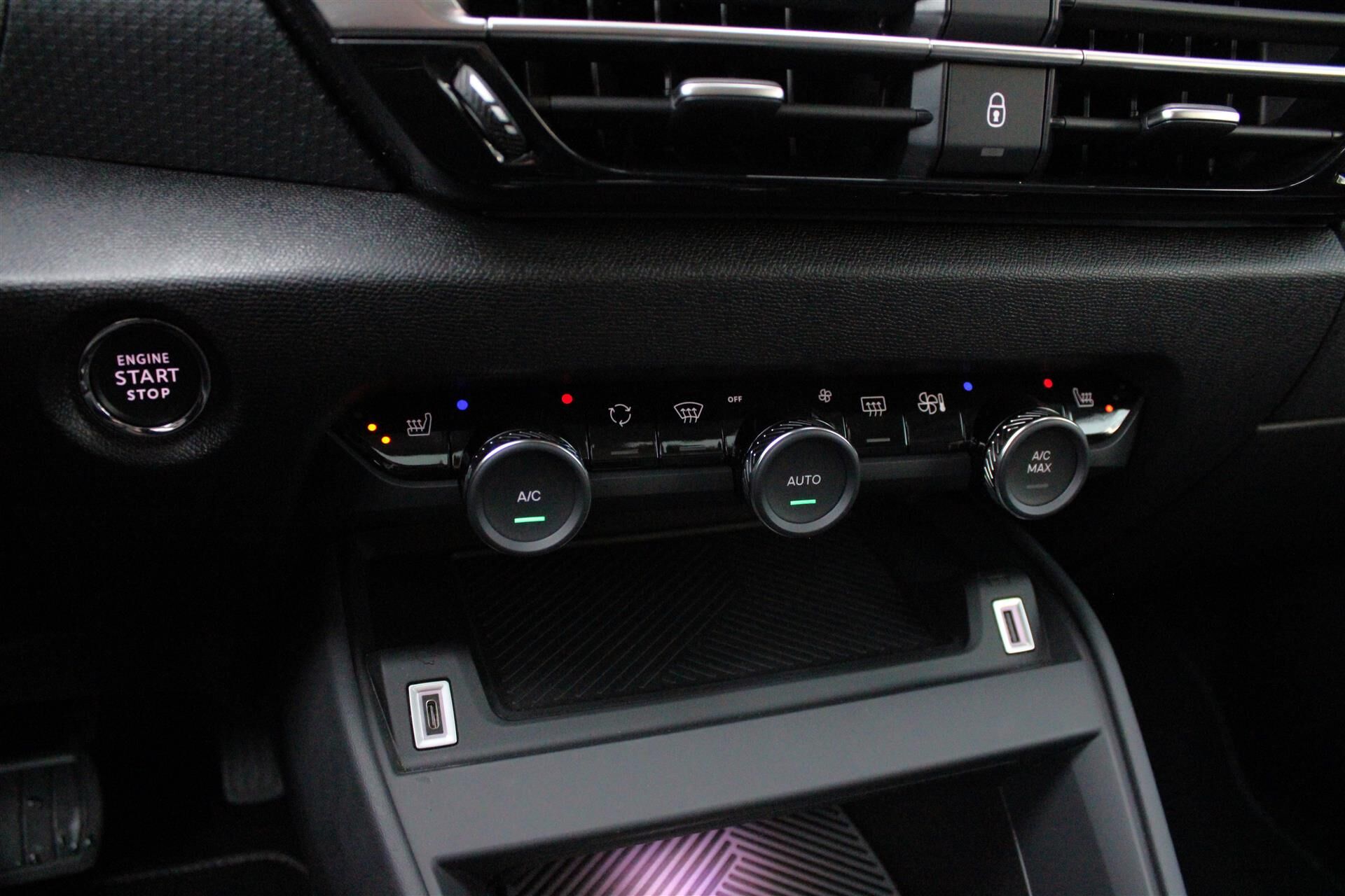 Billede af Citroën e-C4 EL Shine 136HK 5d Aut.