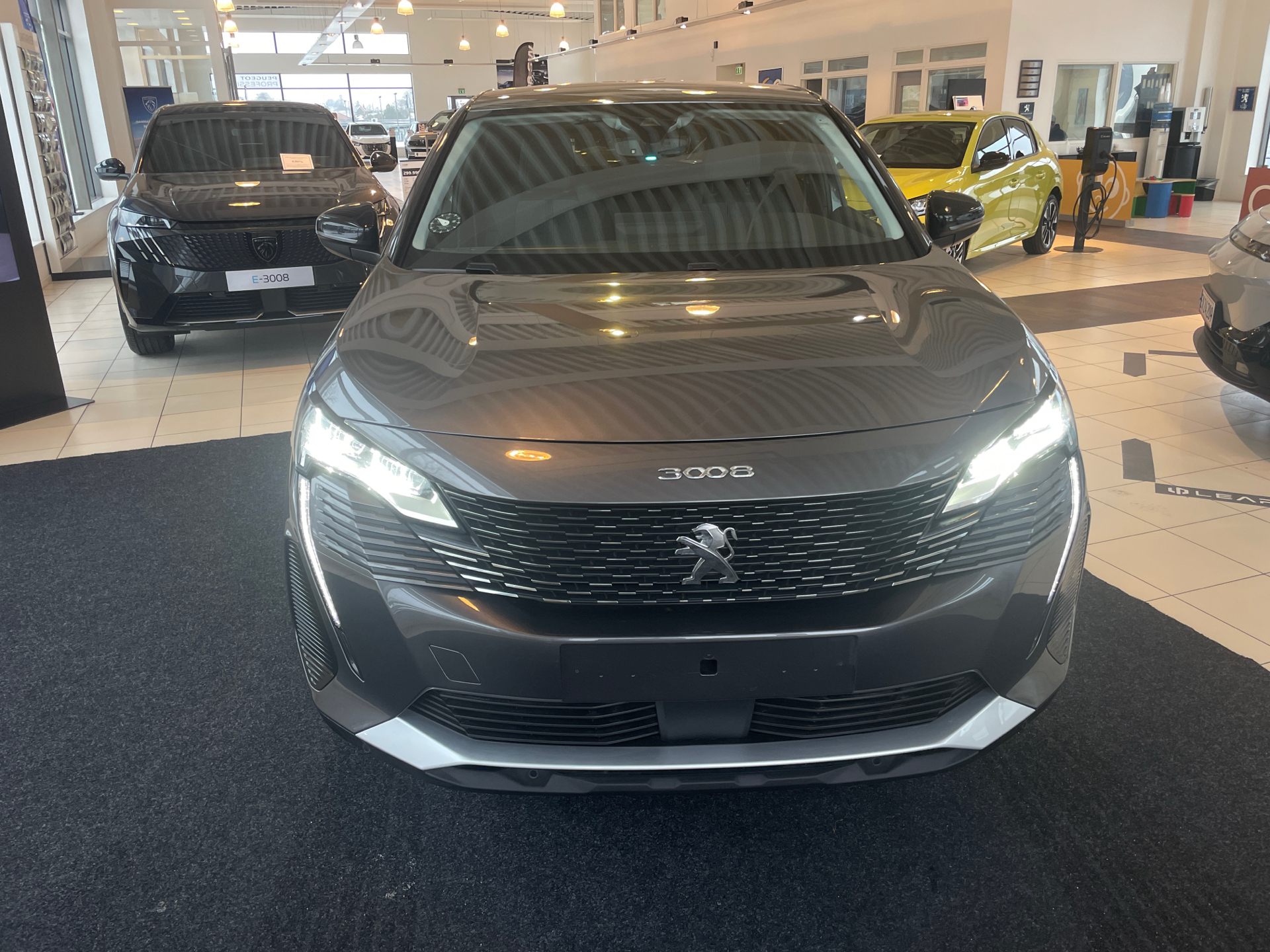 Billede af Peugeot 3008 1,6 PureTech  Plugin-hybrid Selection Sport EAT8 225HK 5d 8g Aut.