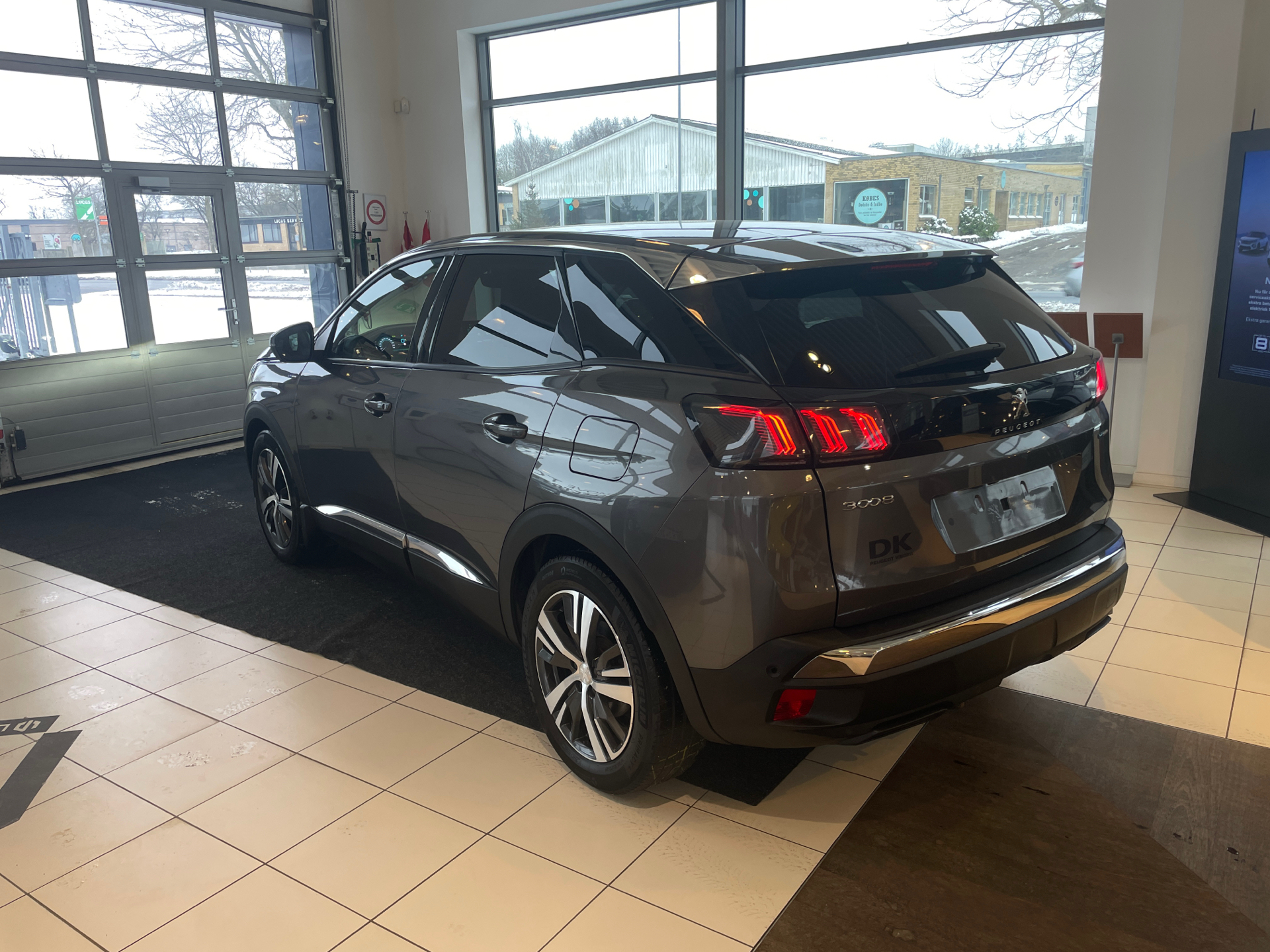 Billede af Peugeot 3008 1,6 PureTech  Plugin-hybrid Selection Sport EAT8 225HK 5d 8g Aut.