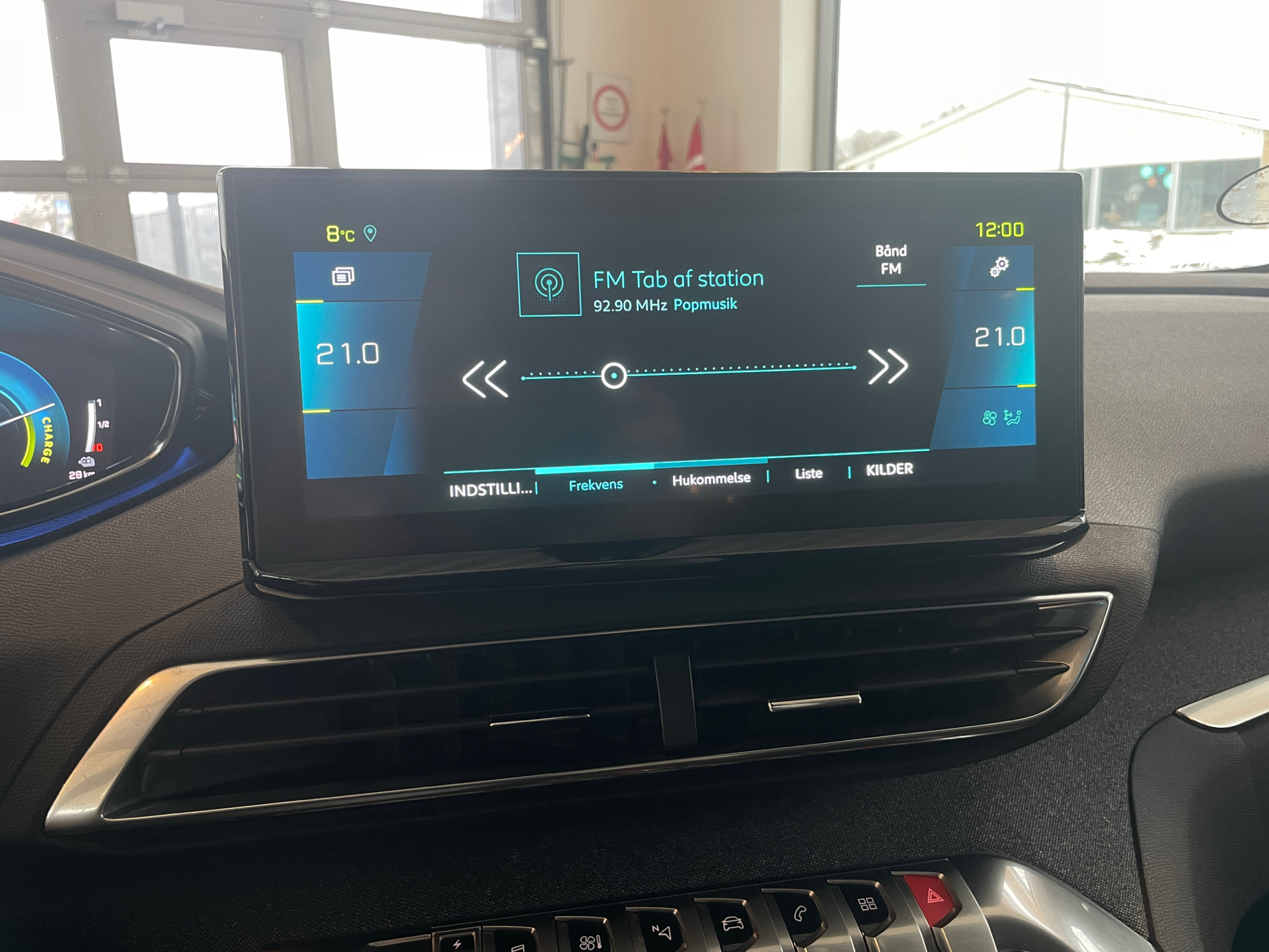 Billede af Peugeot 3008 1,6 PureTech  Plugin-hybrid Selection Sport EAT8 225HK 5d 8g Aut.