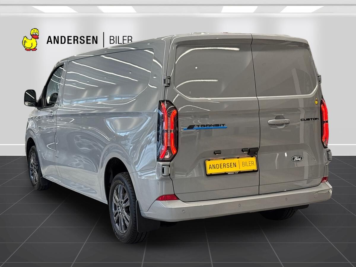 Billede af Ford E-Transit Custom 340 L2H1 EL Limited 218HK Van Aut.