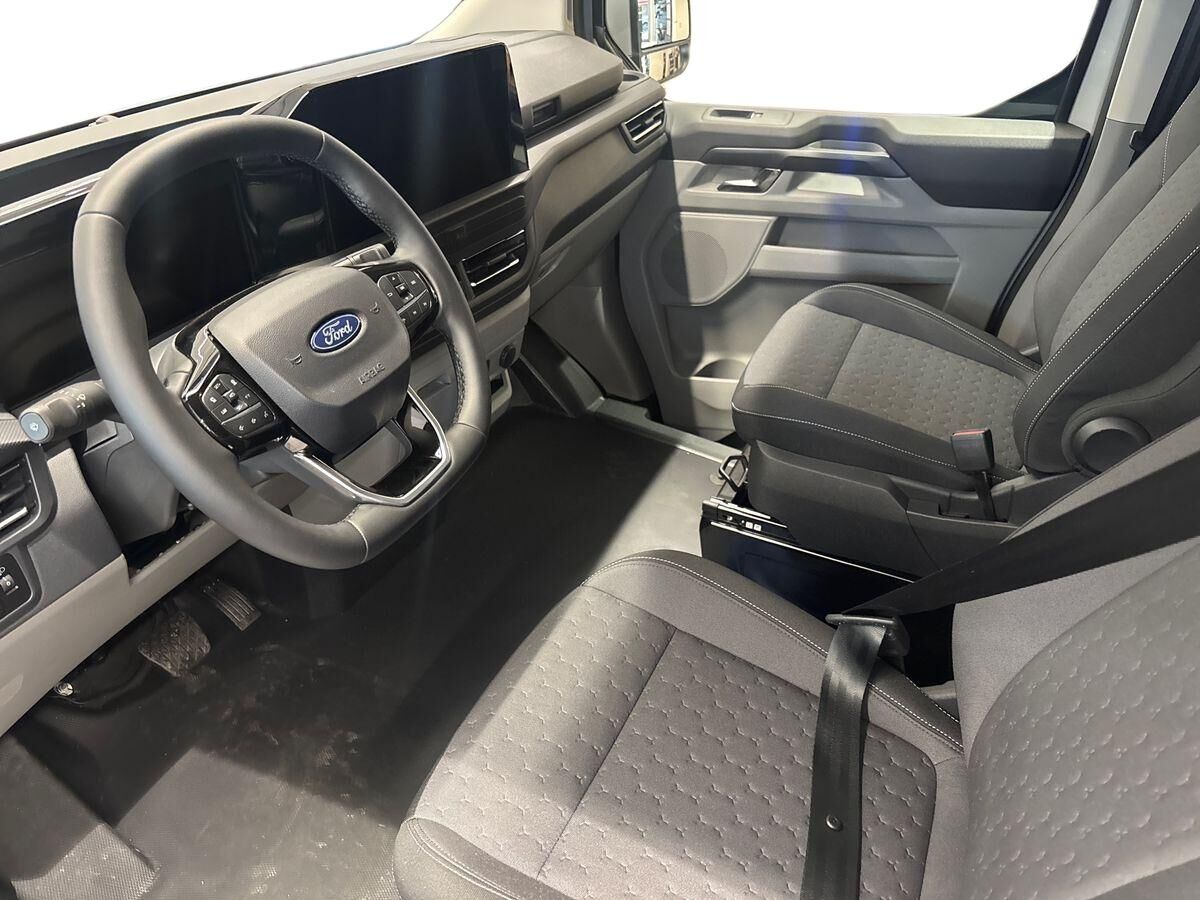 Billede af Ford E-Transit Custom 340 L2H1 EL Limited 218HK Van Aut.