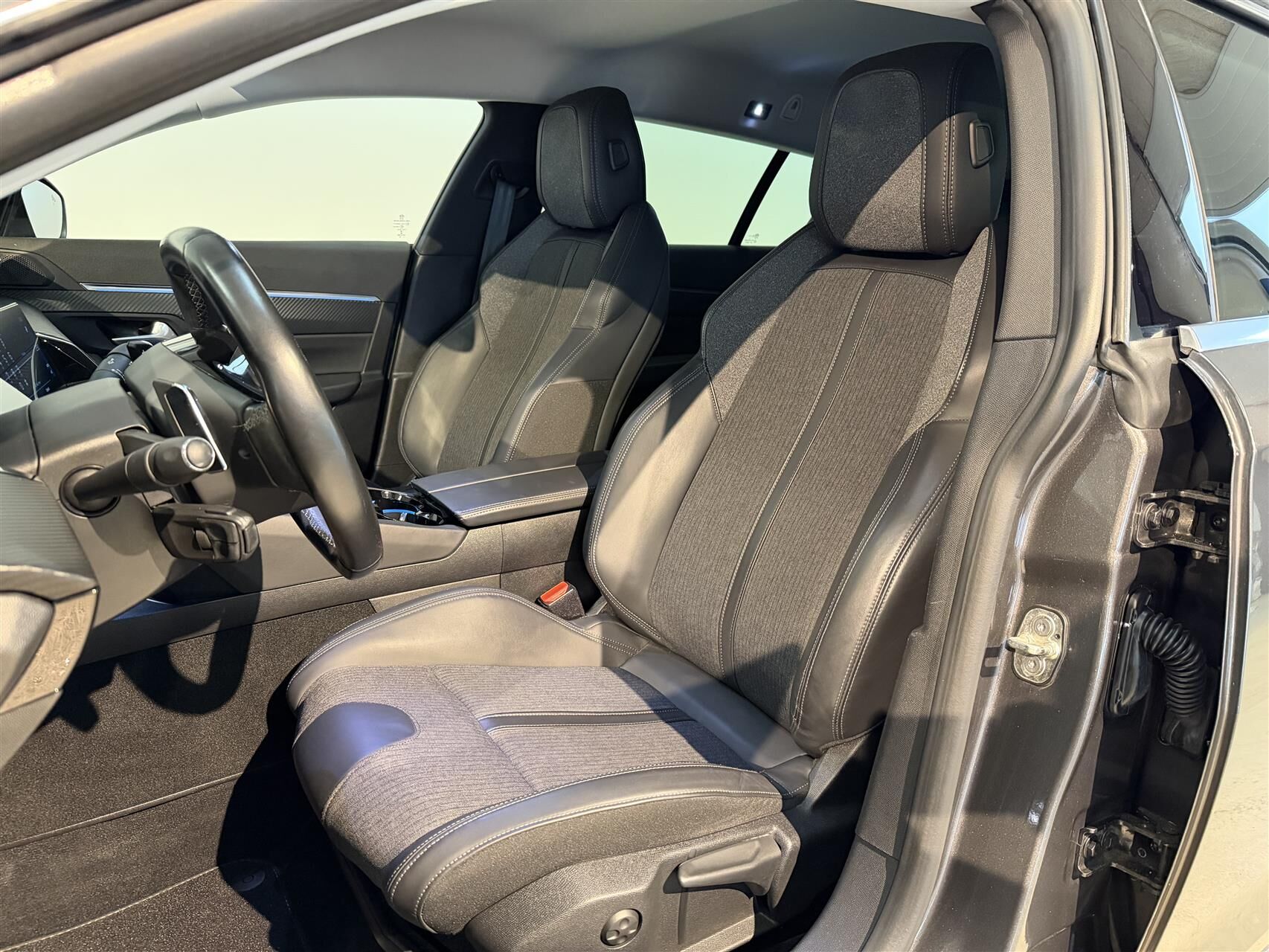 Billede af Peugeot 508 SW 1,5 BlueHDi Limited Pack EAT8 start/stop 130HK Stc 8g Aut.