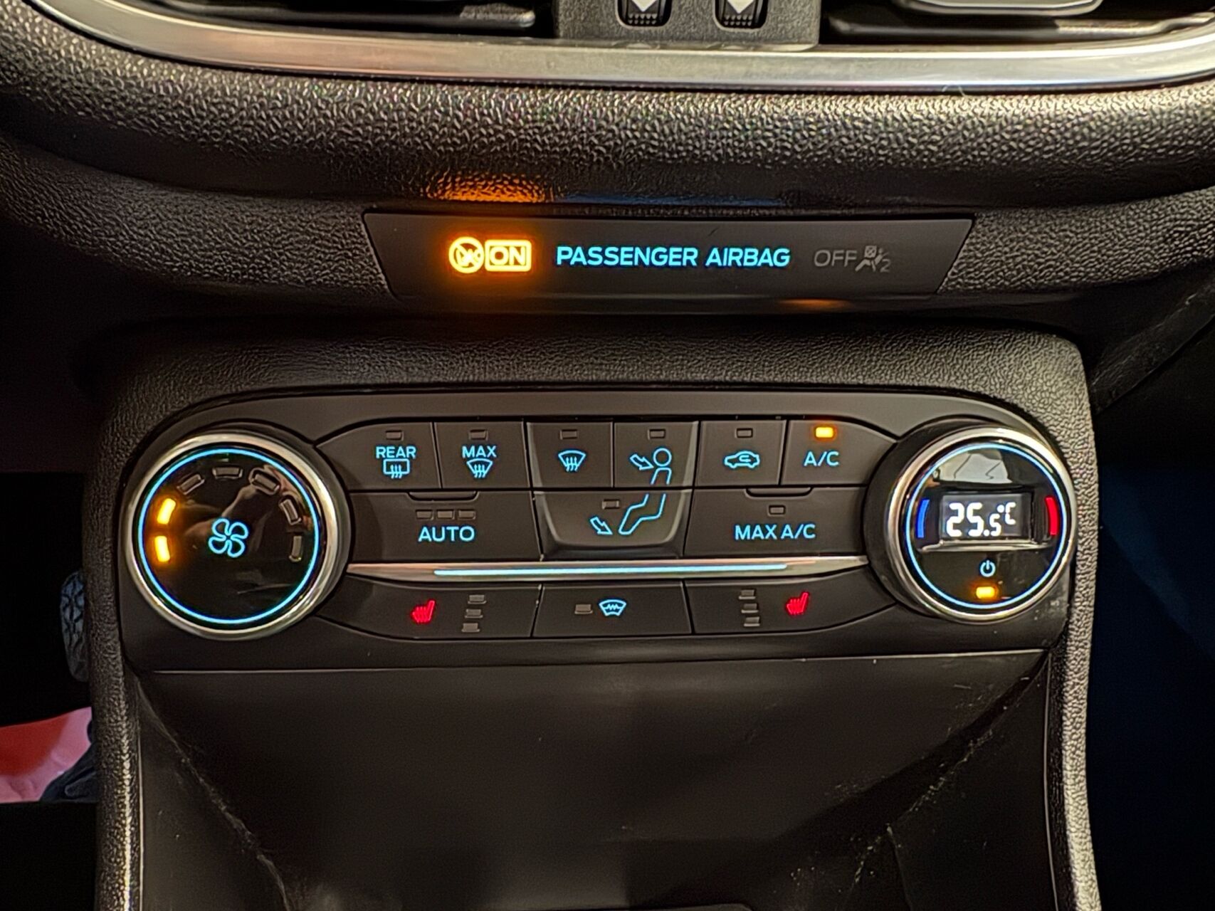 Billede af Ford Fiesta 1,0 EcoBoost Titanium Start/Stop 100HK 5d 6g