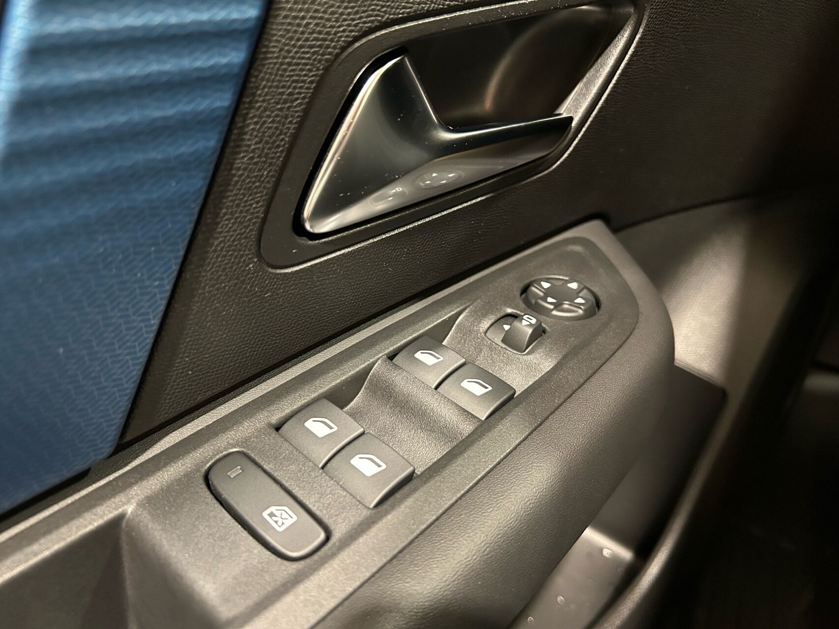 Billede af Citroën e-C4 EL Feel 136HK 5d Aut.