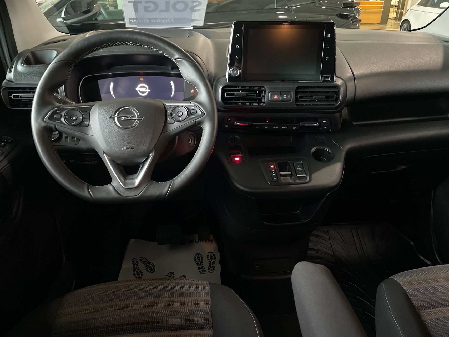 Billede af Opel Combo-e Life L2 EL Elegance XL 136HK Aut.