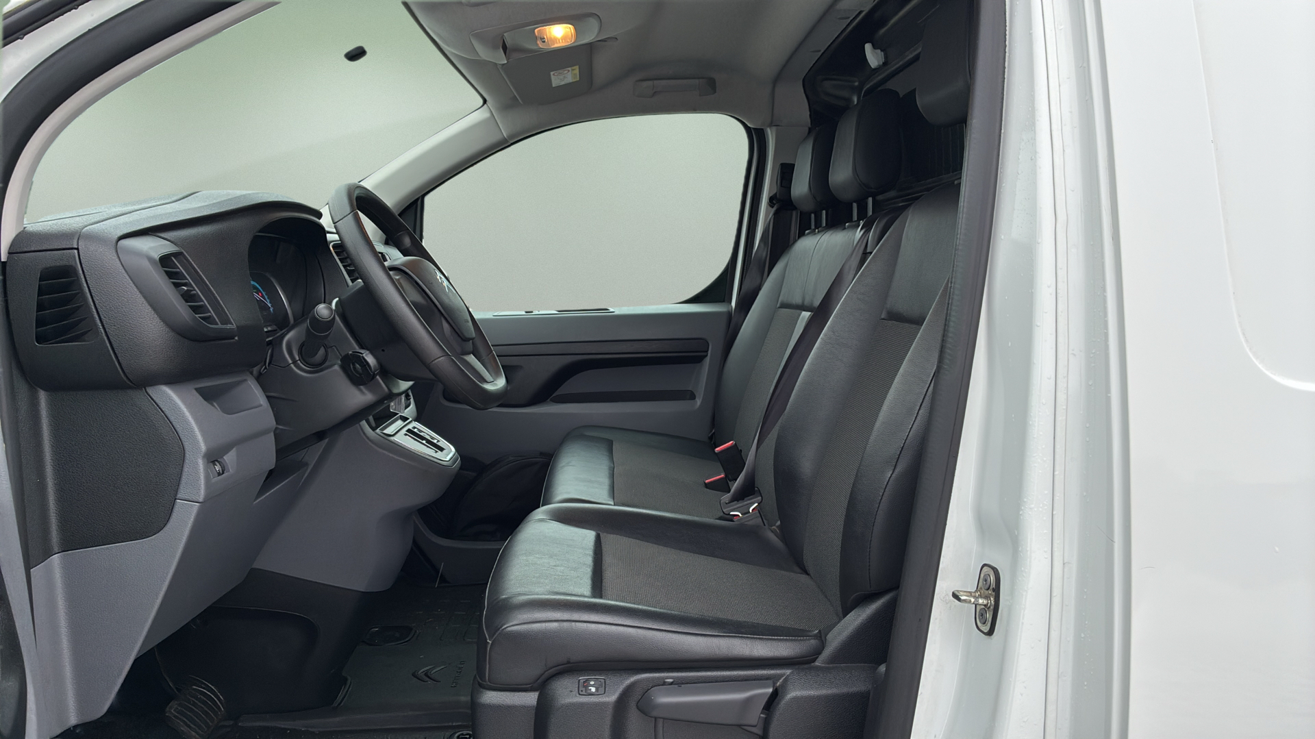 Billede af Citroën e-Jumpy L2 EL Fleetline 136HK Van Trinl. Gear