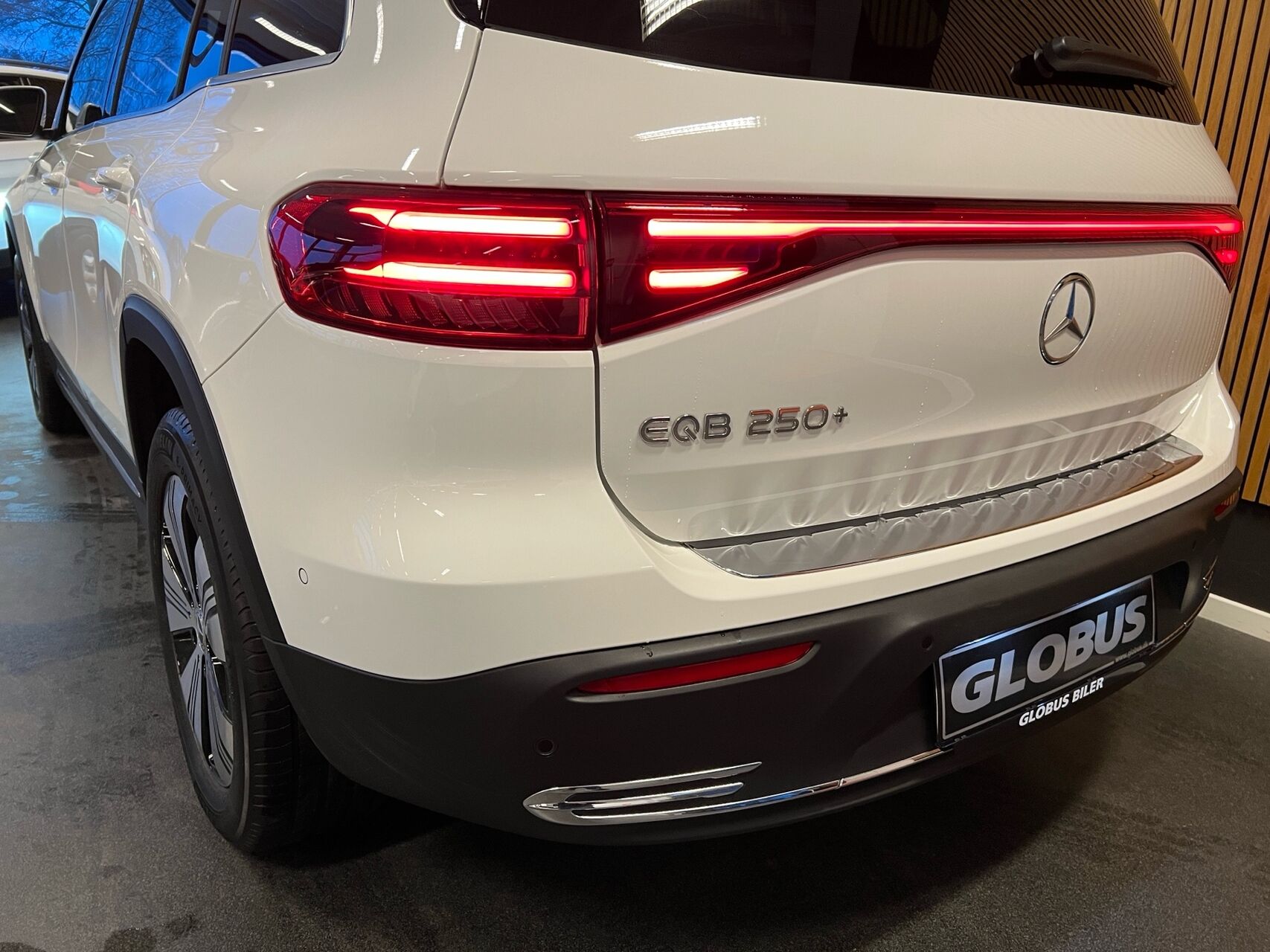 Billede af Mercedes-Benz EQB 250+ EL Progressive 7 pers. 190HK 5d Aut.