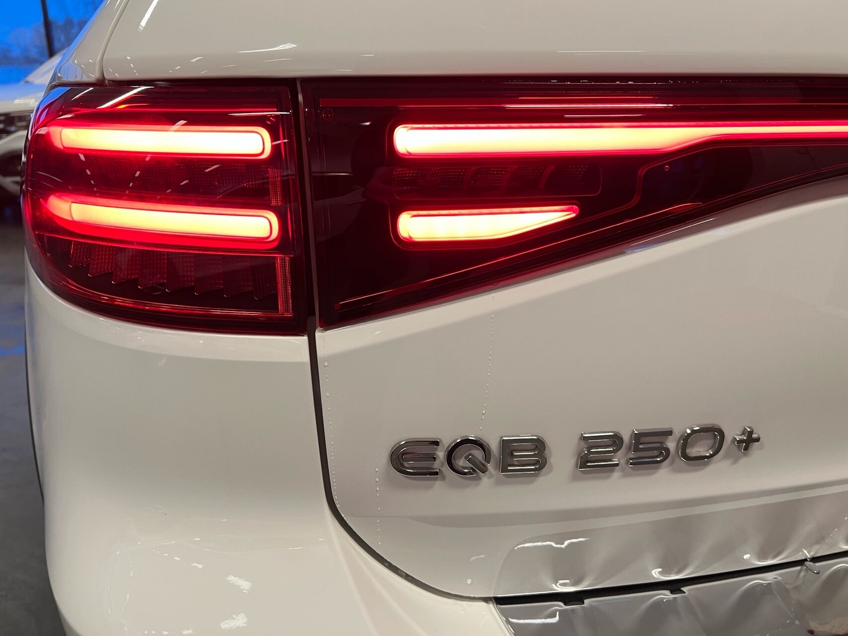 Billede af Mercedes-Benz EQB 250+ EL Progressive 7 pers. 190HK 5d Aut.