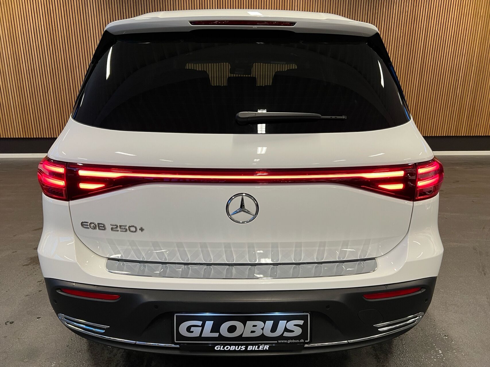 Billede af Mercedes-Benz EQB 250+ EL Progressive 7 pers. 190HK 5d Aut.