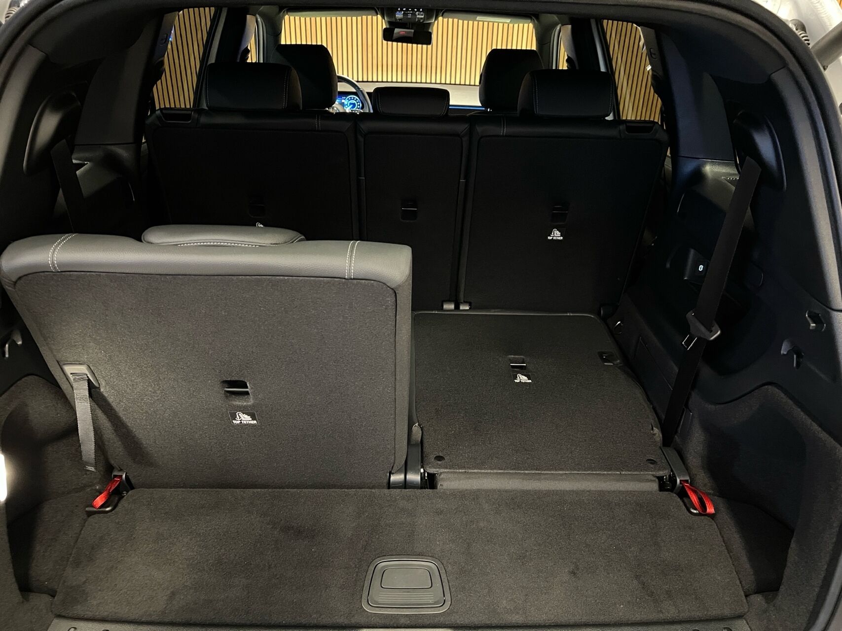 Billede af Mercedes-Benz EQB 250+ EL Progressive 7 pers. 190HK 5d Aut.