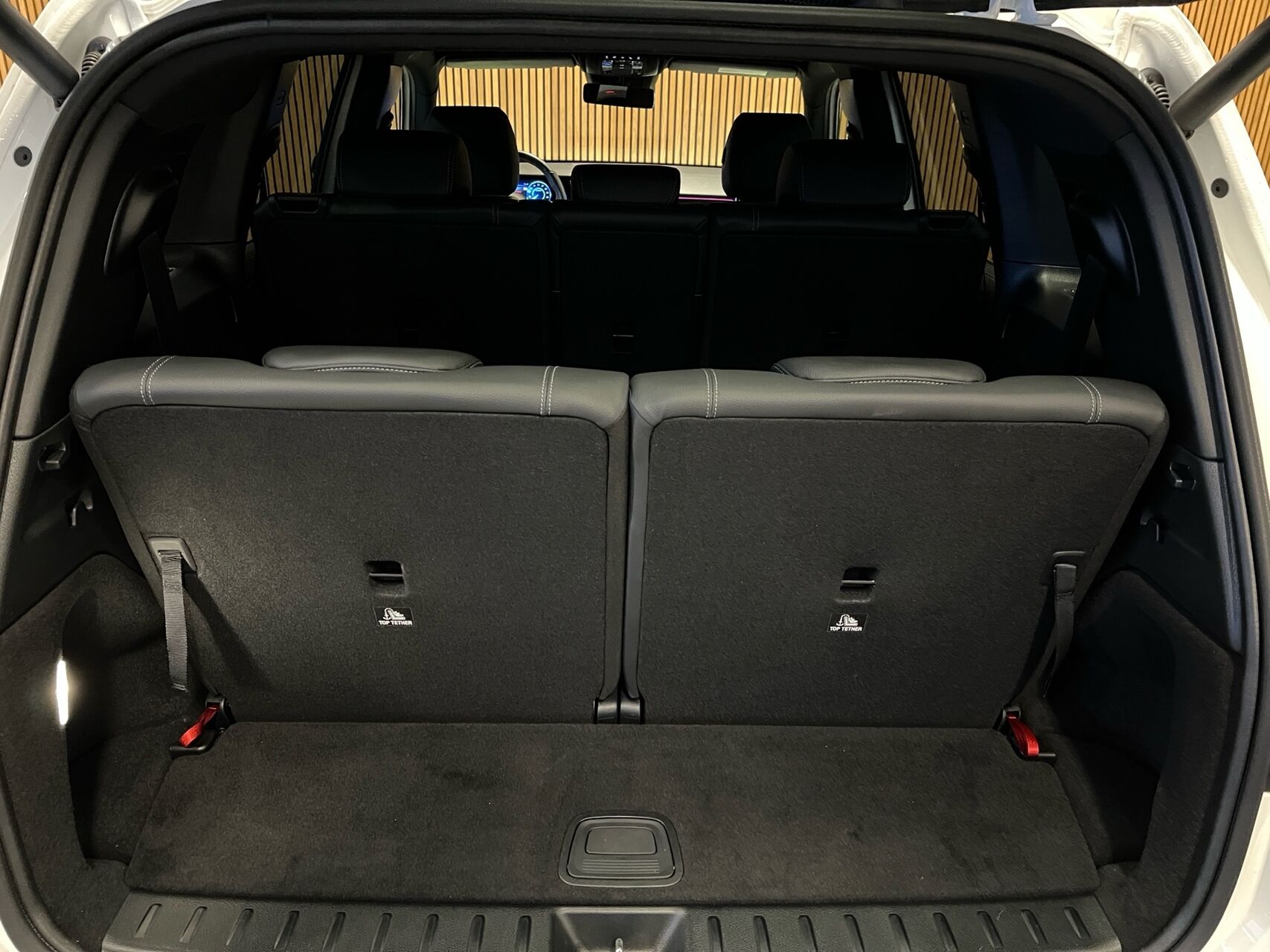 Billede af Mercedes-Benz EQB 250+ EL Progressive 7 pers. 190HK 5d Aut.