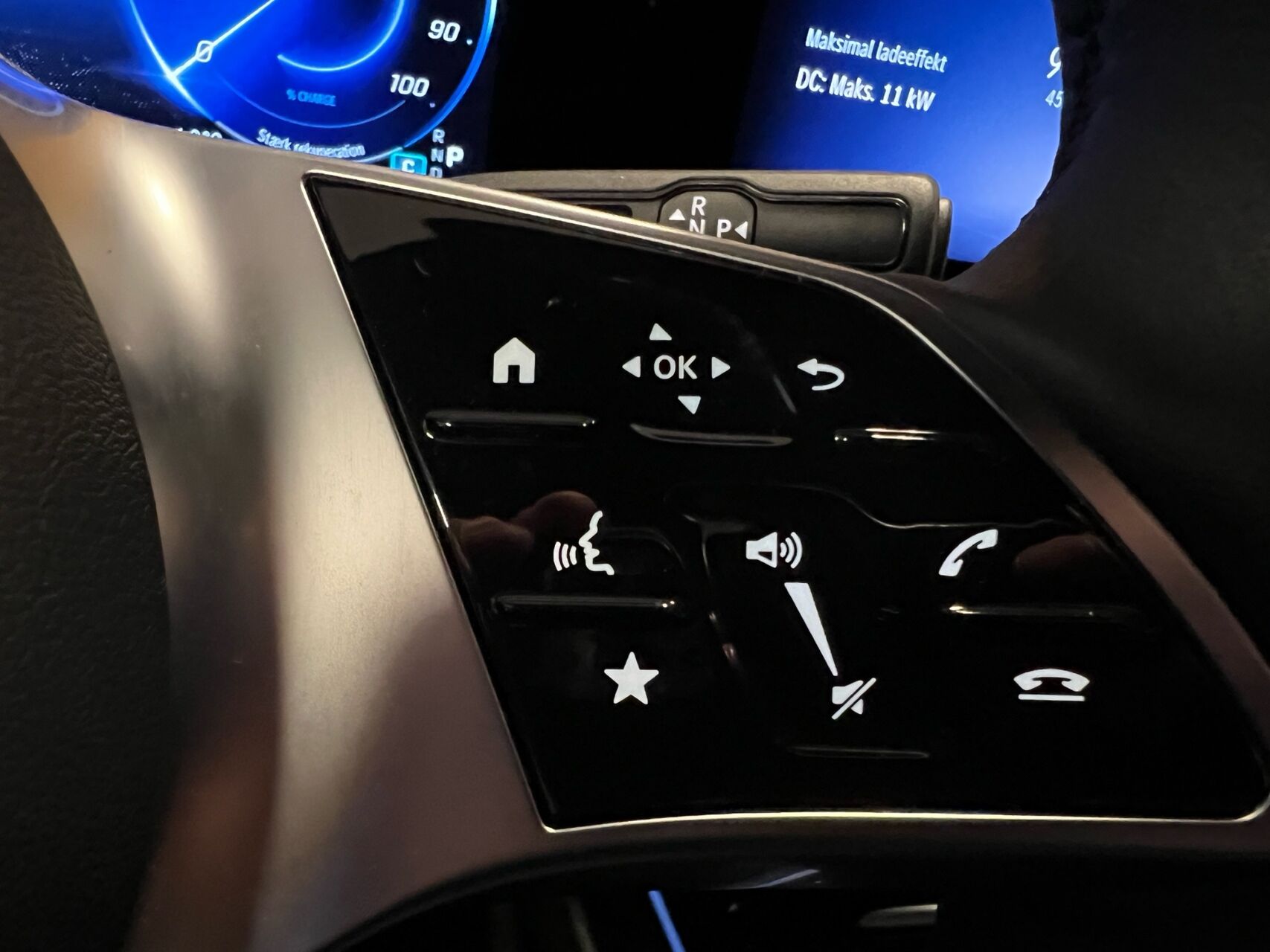 Billede af Mercedes-Benz EQB 250+ EL Progressive 7 pers. 190HK 5d Aut.