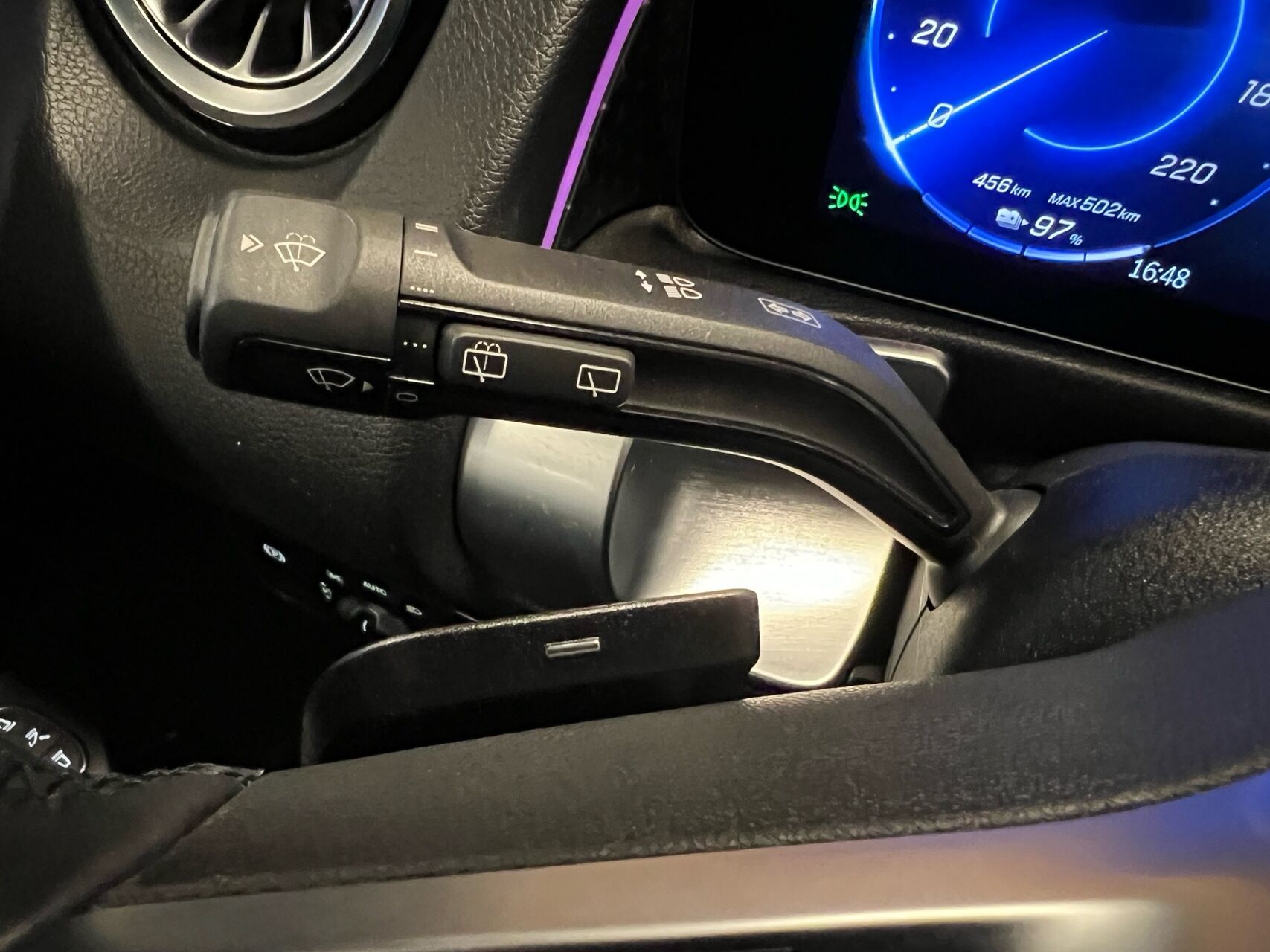 Billede af Mercedes-Benz EQB 250+ EL Progressive 7 pers. 190HK 5d Aut.