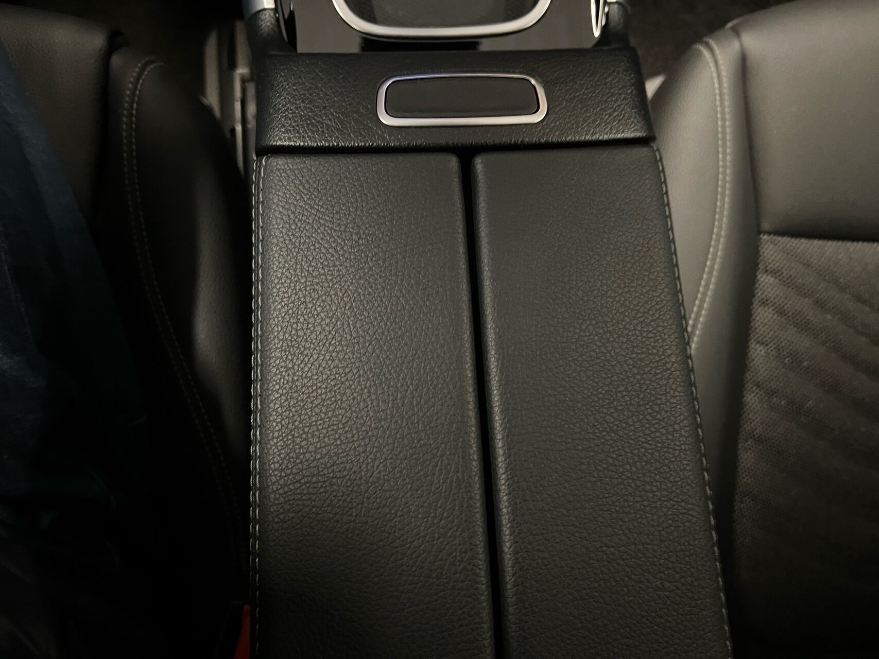 Billede af Mercedes-Benz EQB 250+ EL Progressive 7 pers. 190HK 5d Aut.