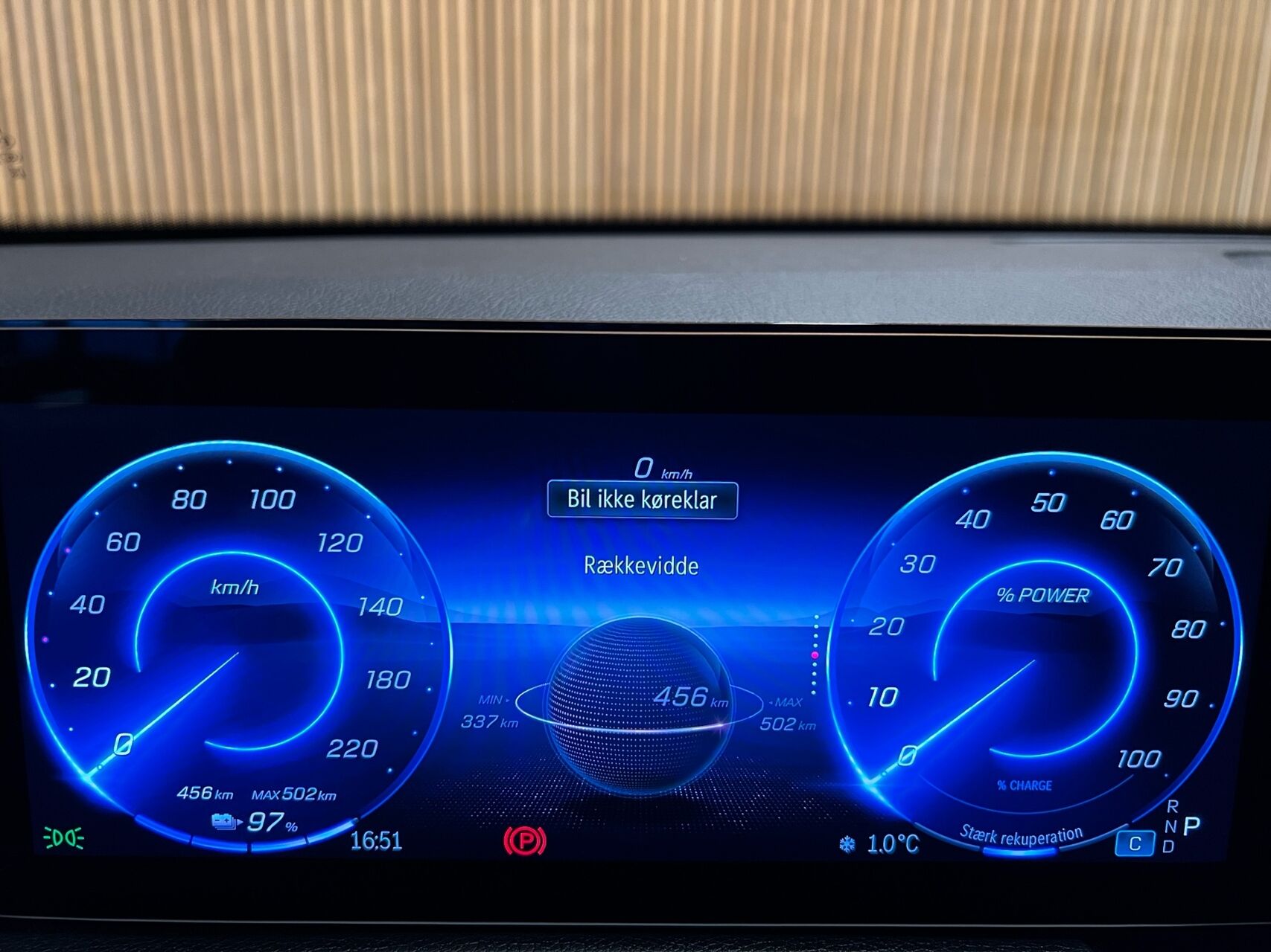 Billede af Mercedes-Benz EQB 250+ EL Progressive 7 pers. 190HK 5d Aut.