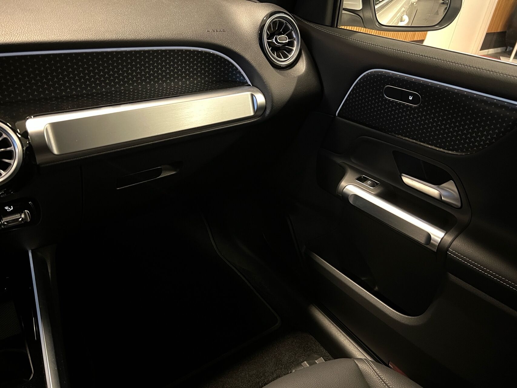 Billede af Mercedes-Benz EQB 250+ EL Progressive 7 pers. 190HK 5d Aut.