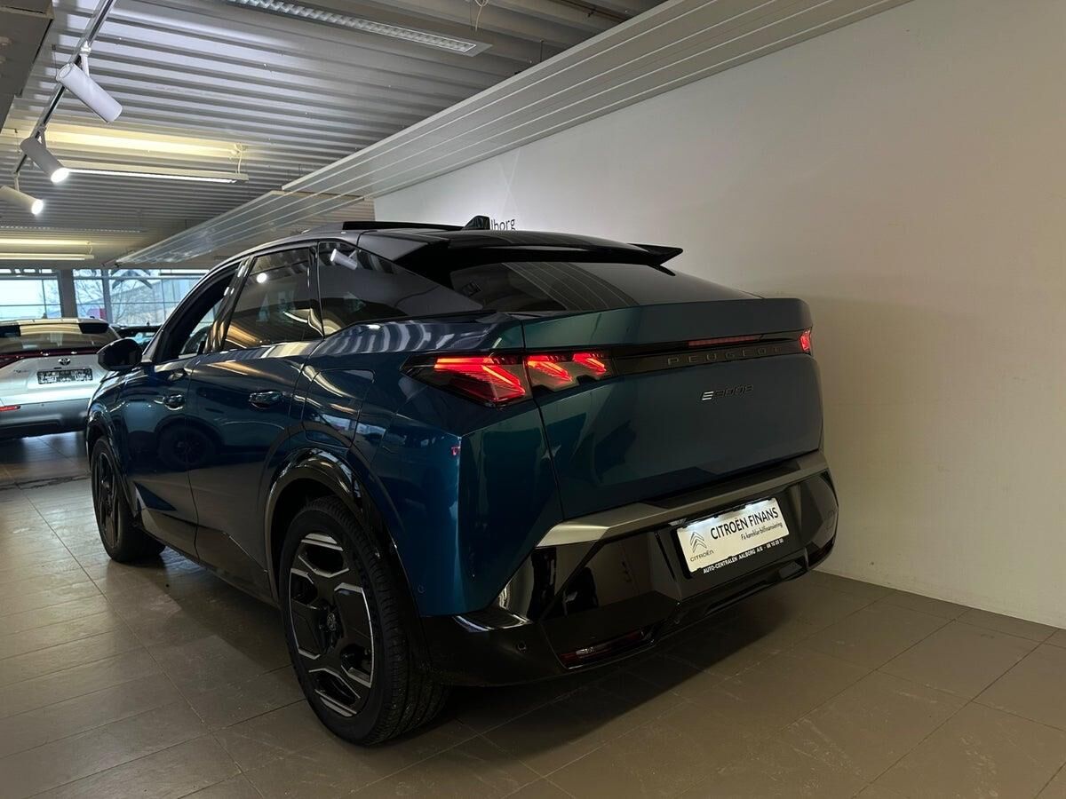 Billede af Peugeot e-3008 EL GT 210HK 5d Aut.