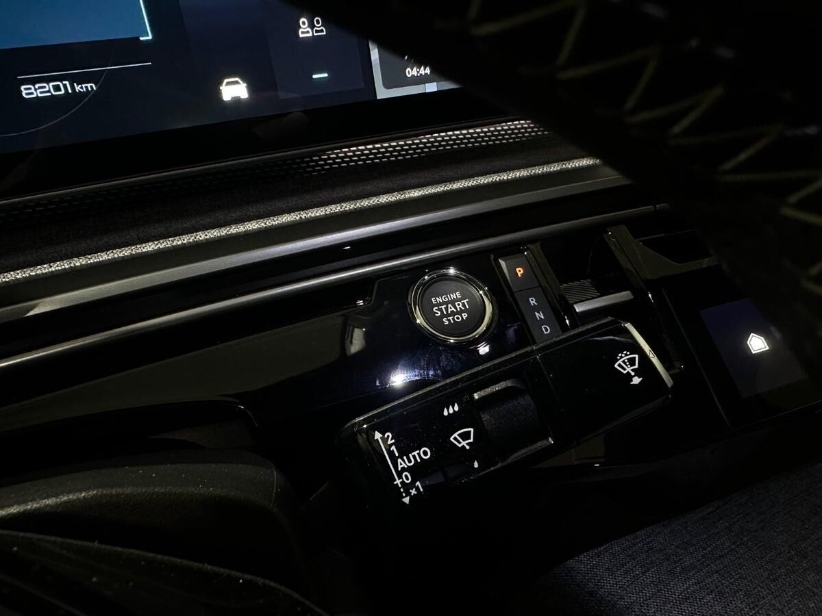 Billede af Peugeot e-3008 EL GT 210HK 5d Aut.