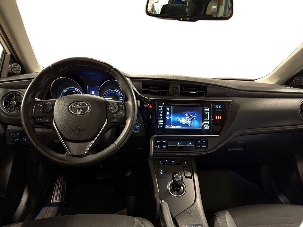 Billede af Toyota Auris Touring Sports 1,8 Hybrid Pure Safety Sense 136HK Stc Aut.