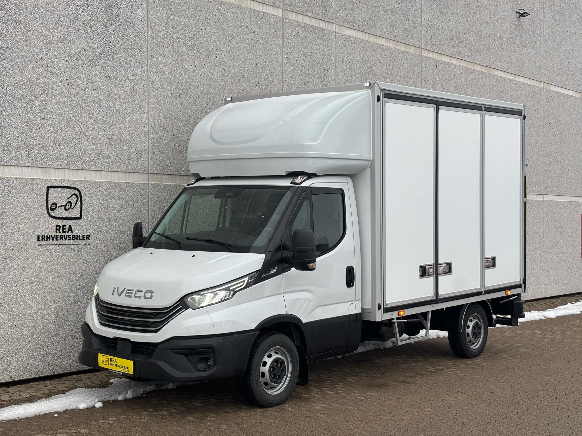 Billede af Iveco Daily 35S18 3750mm 3,0 D 180HK Ladv./Chas. 8g Aut.