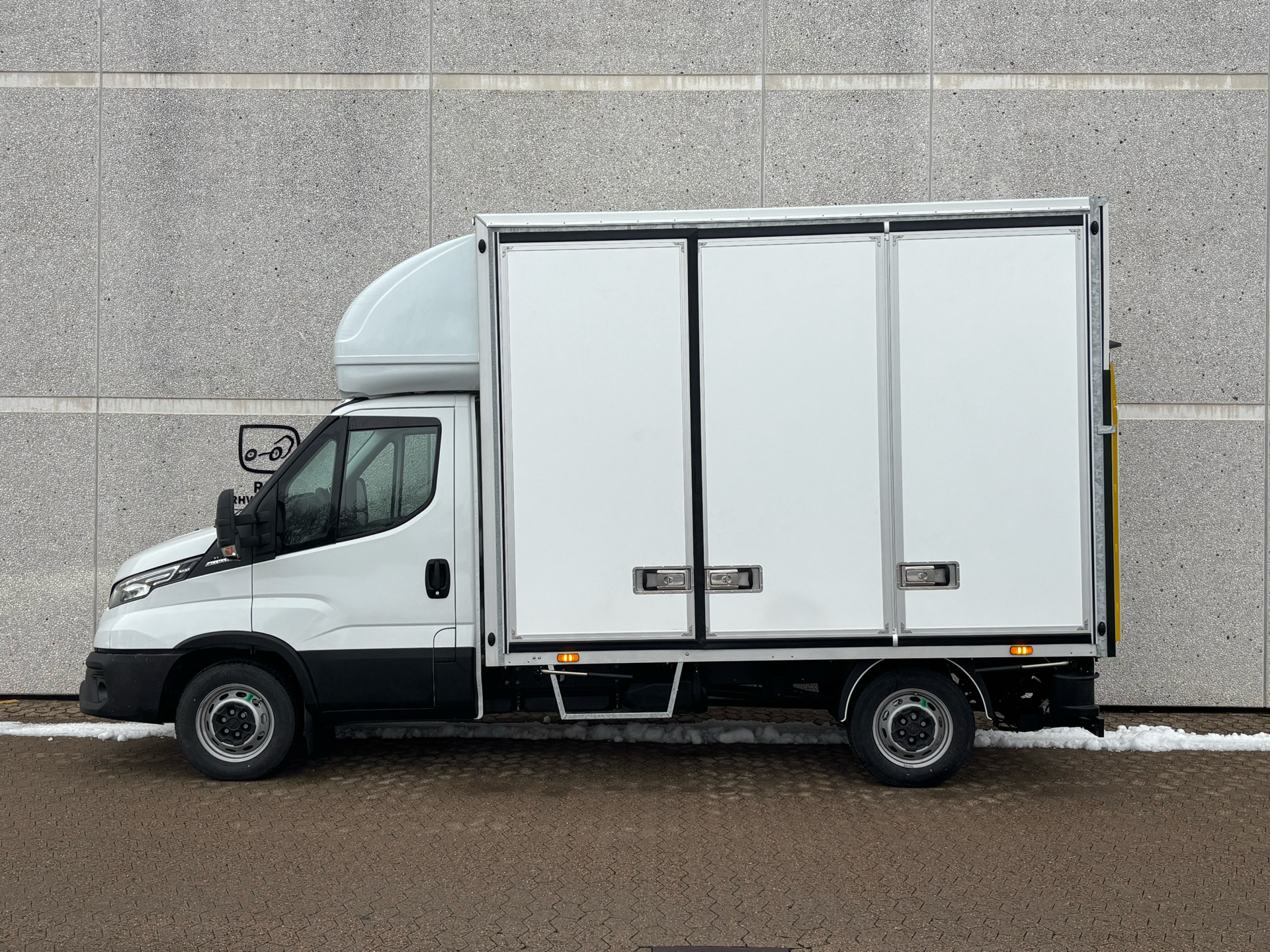 Billede af Iveco Daily 35S18 3750mm 3,0 D 180HK Ladv./Chas. 8g Aut.