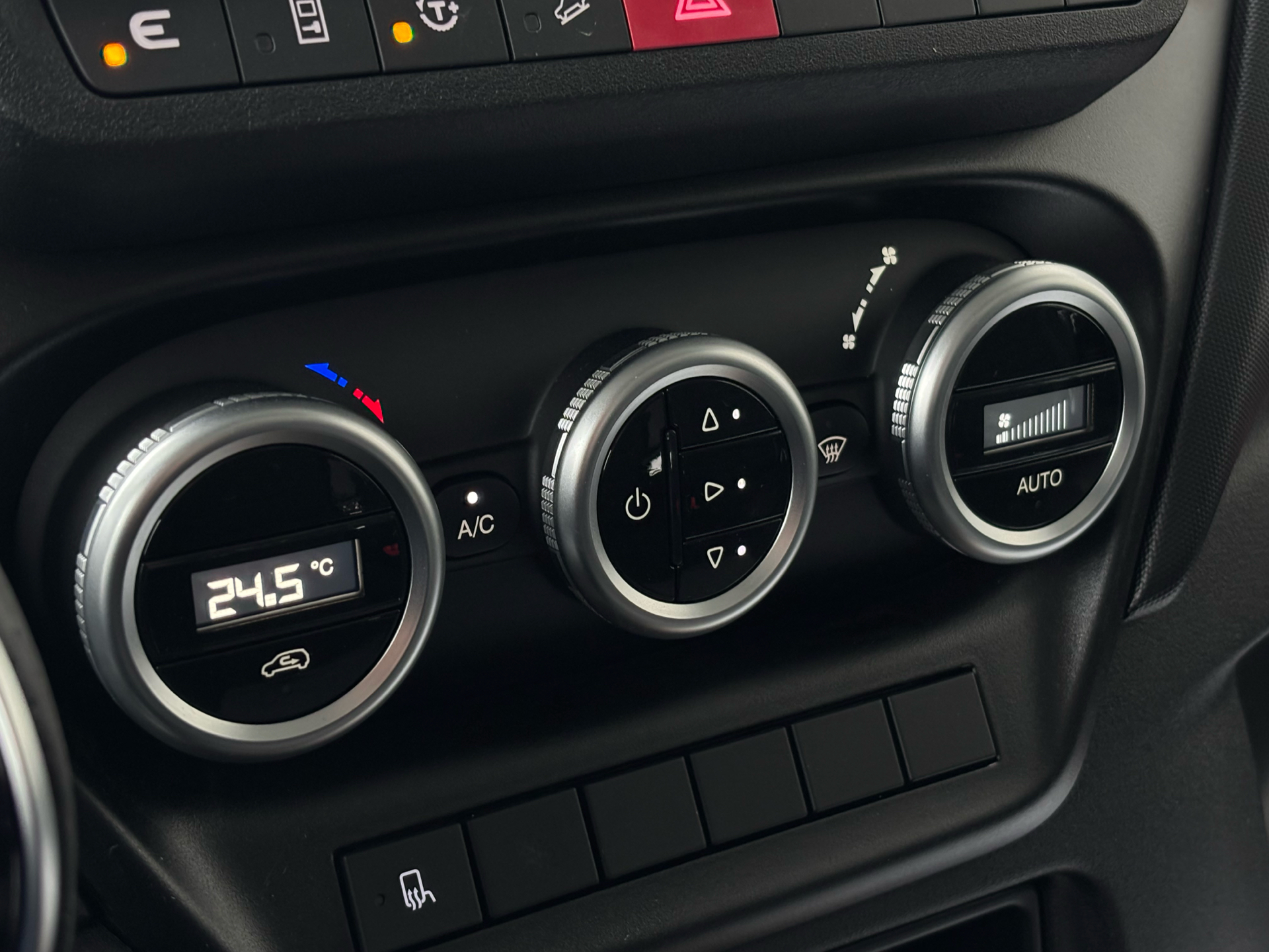 Billede af Iveco Daily 35S18 3750mm 3,0 D 180HK Ladv./Chas. 8g Aut.