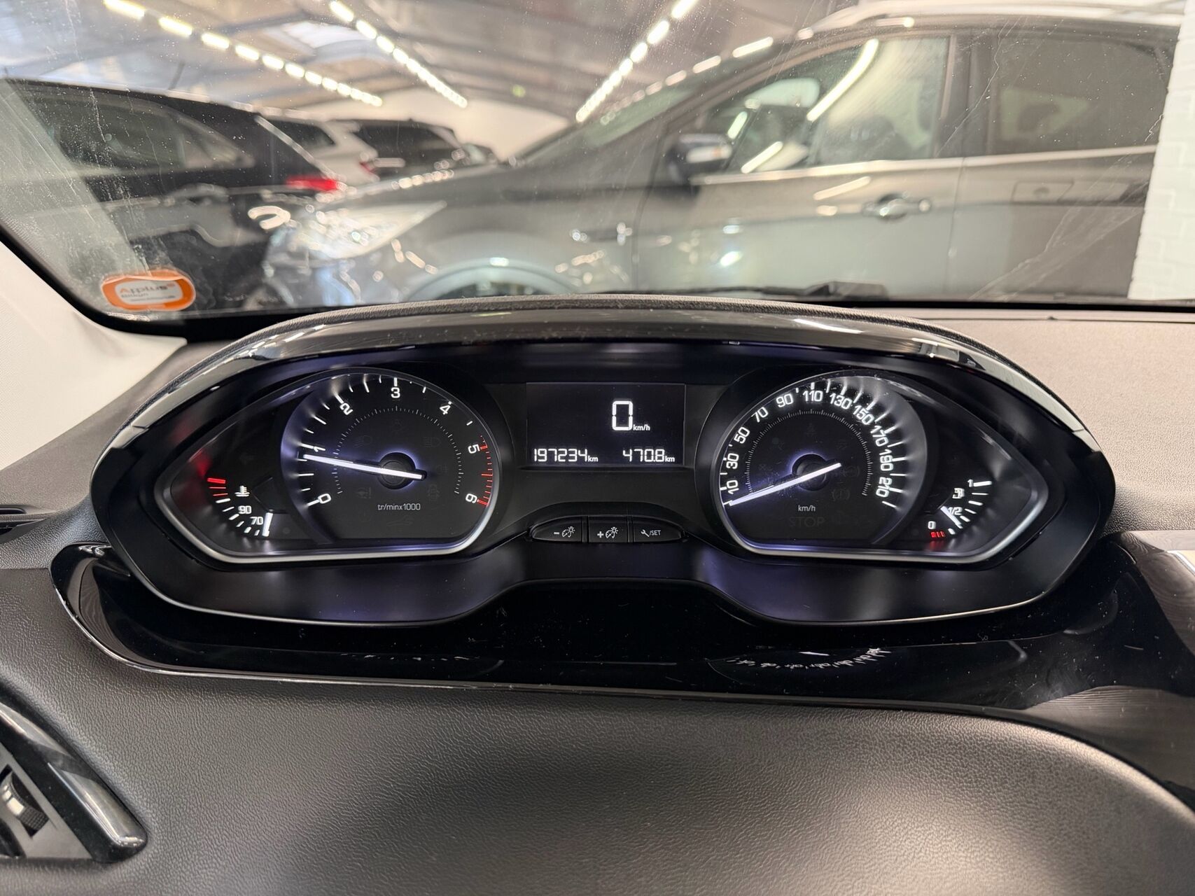 Billede af Peugeot 208 1,5 BlueHDi Signature+ 100HK 5d